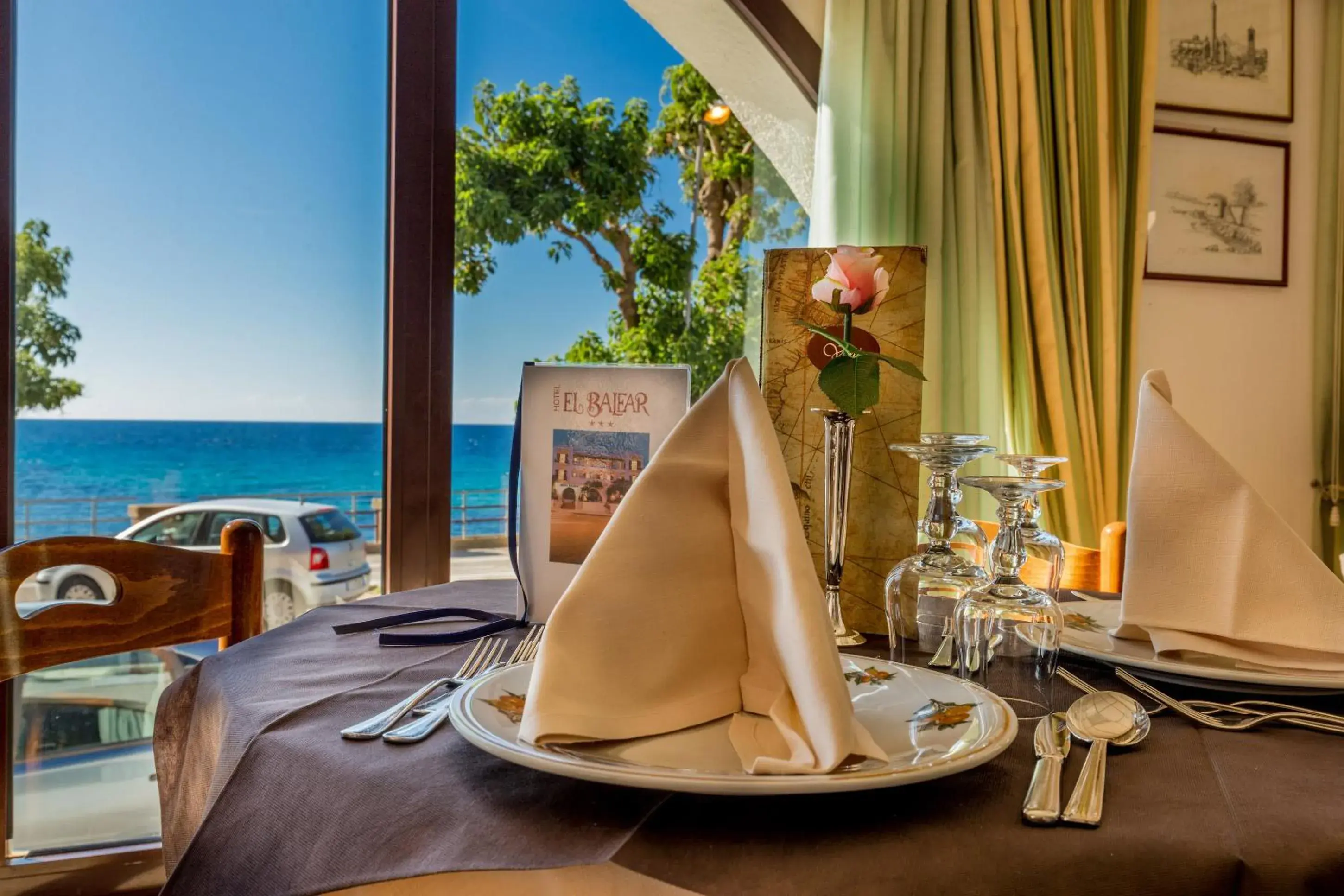 Restaurant/places to eat in Hotel El Balear