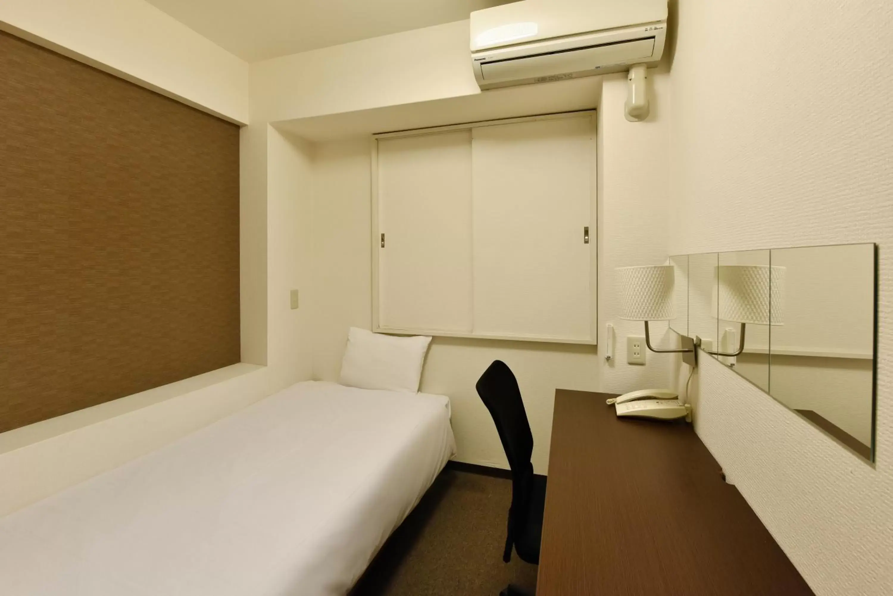 Photo of the whole room, Bed in Hotel Kansai Photo of the whole room, Bed in Hotel Kansai