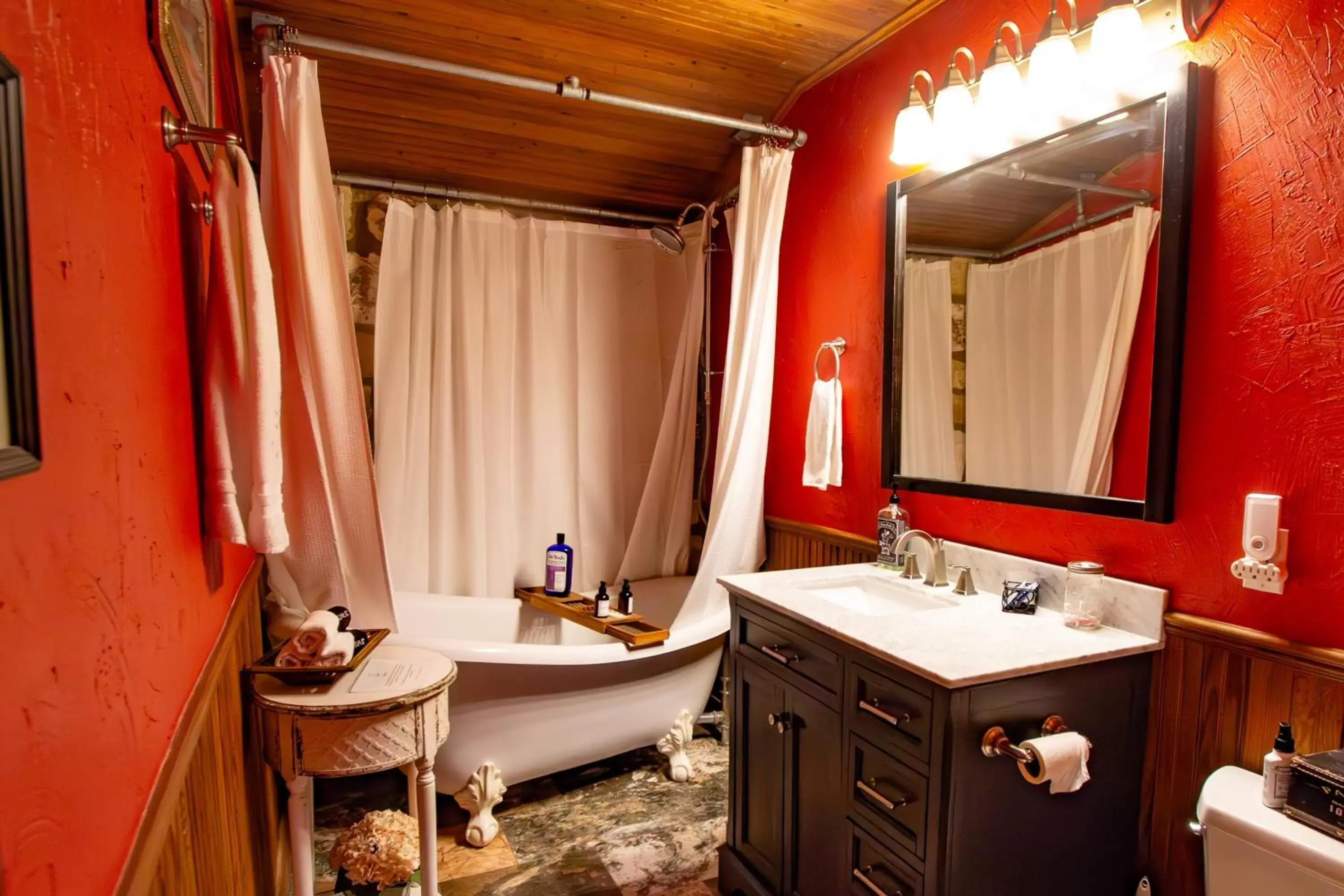 Shower, Bathroom in A Barn At The Quarry