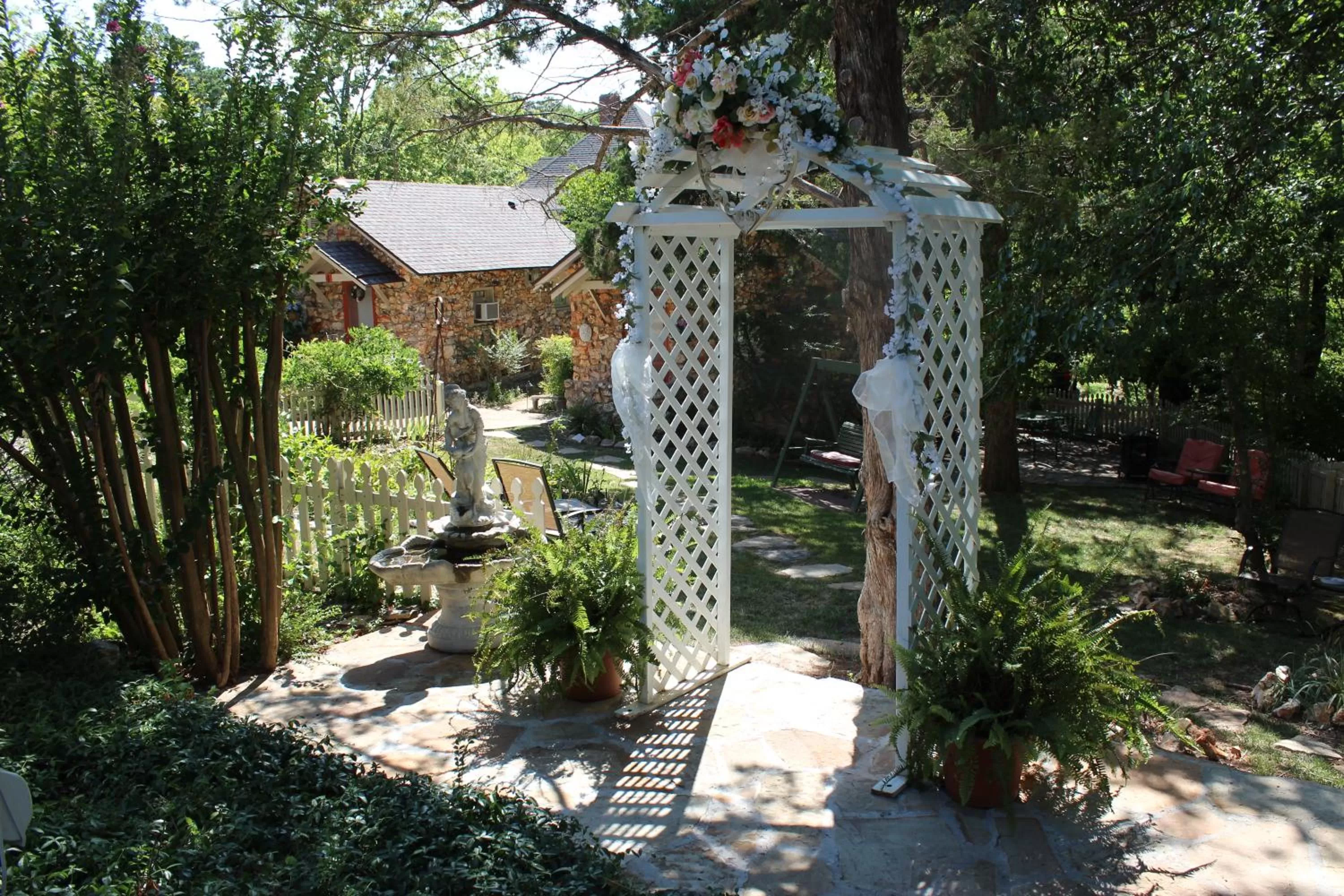 Garden in Rock Cottage Gardens B&B