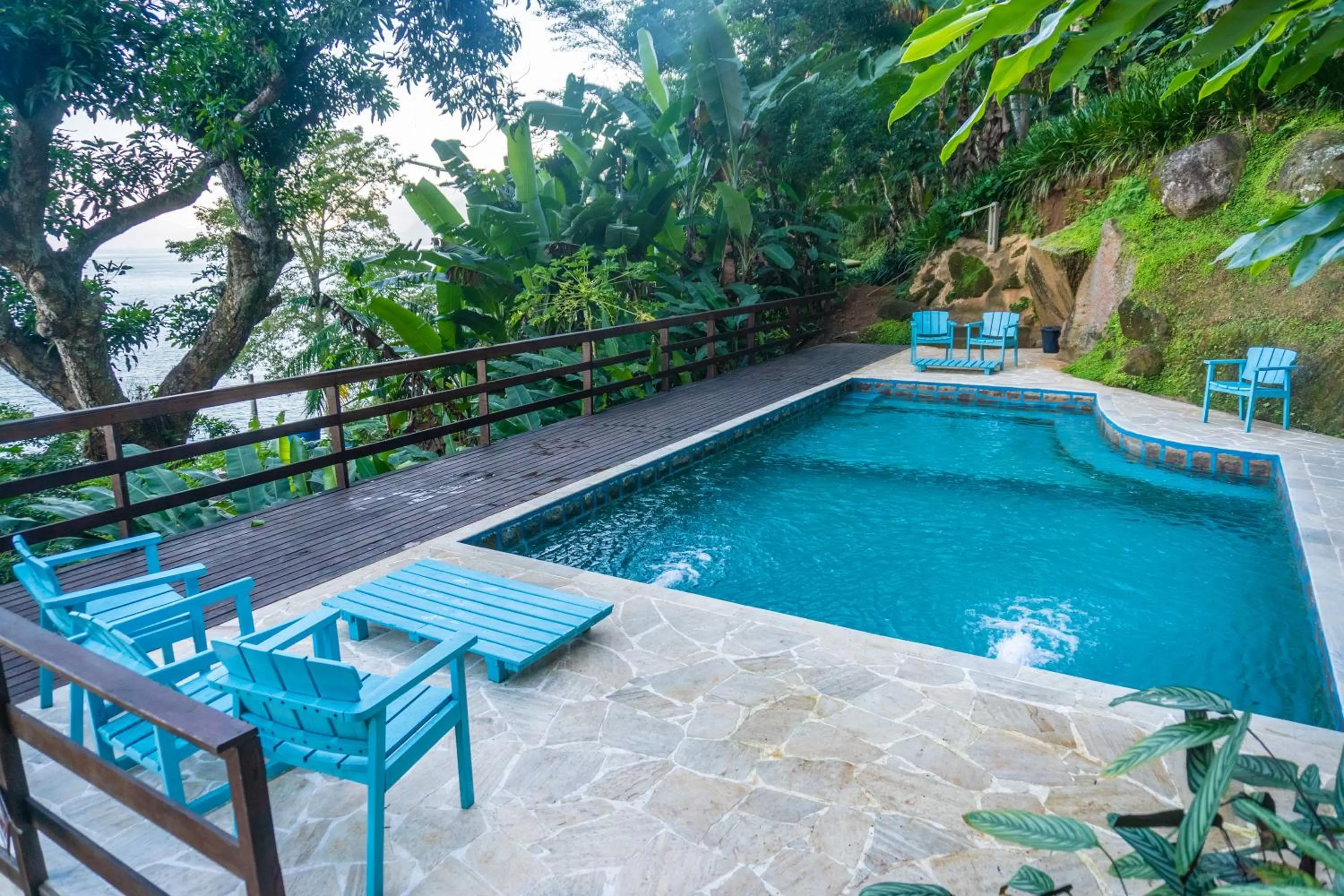 Swimming pool in Pousada Piquara