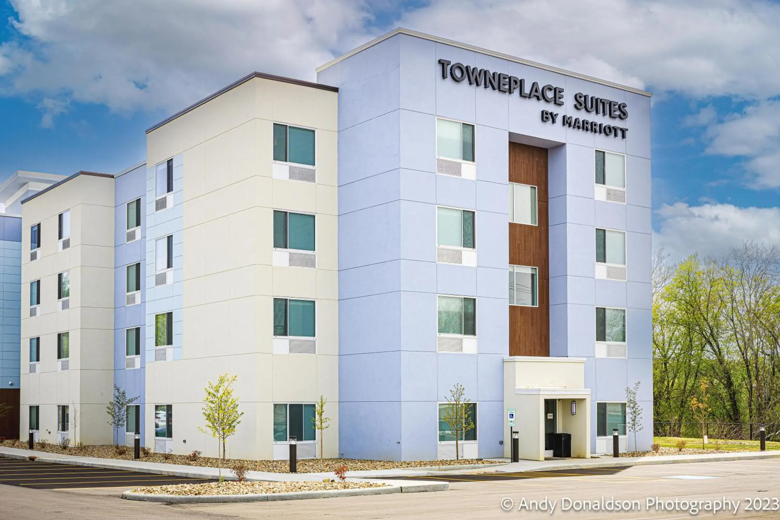 Property Building in TownePlace Suites by Marriott New Philadelphia
