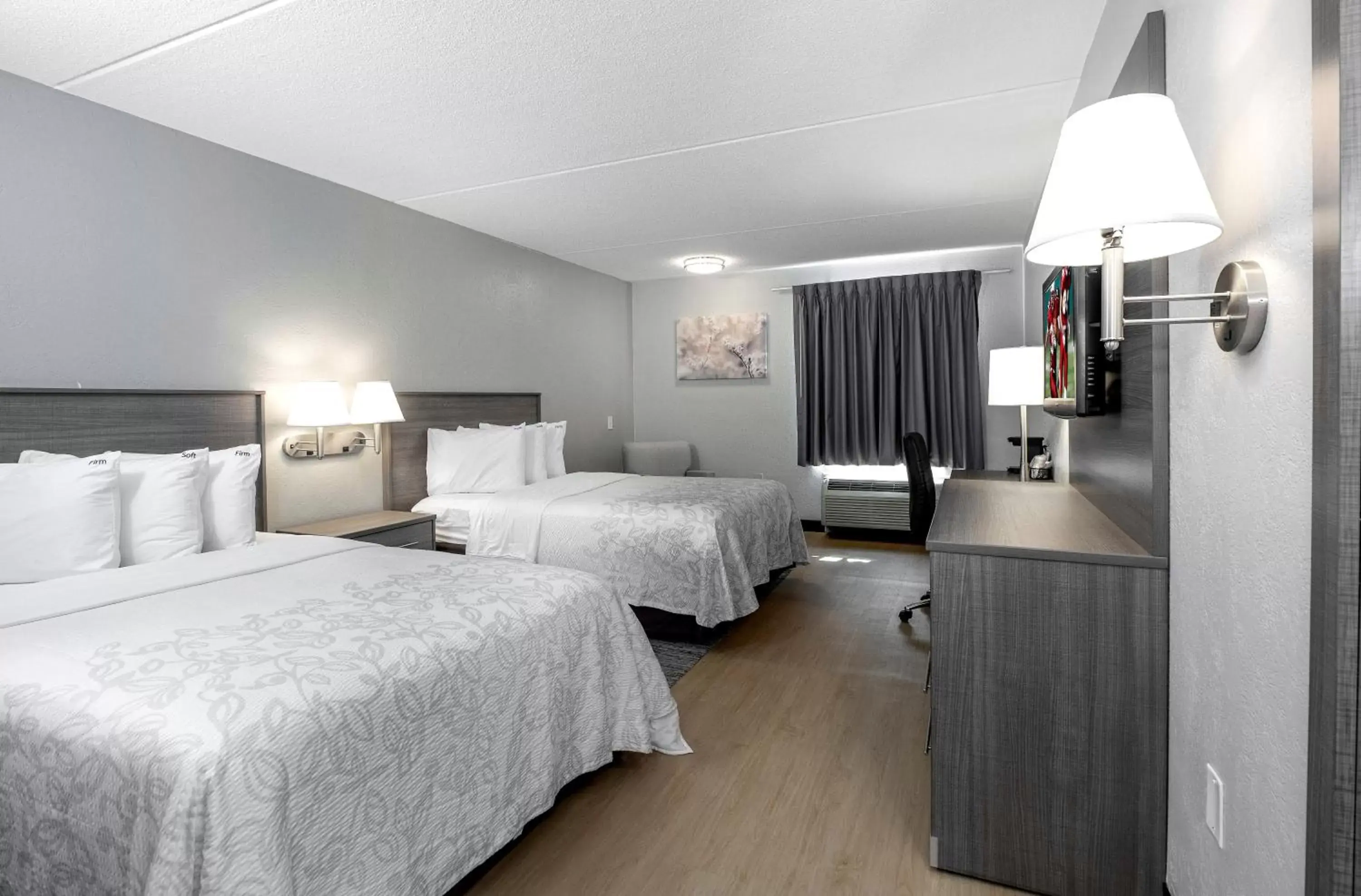 Photo of the whole room, Bed in Red Roof Inn PLUS Boston - Mansfield - Foxboro Photo of the whole room, Bed in Red Roof Inn PLUS Boston - Mansfield - Foxboro