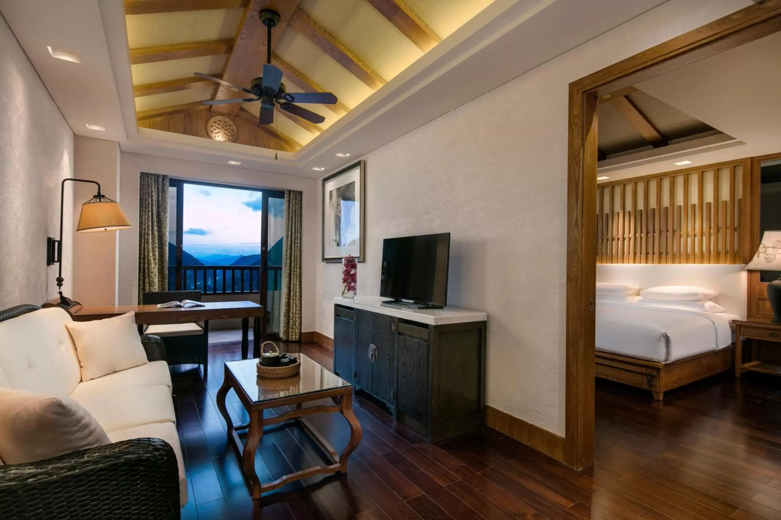 Living room in Hilton Sanqingshan Resort