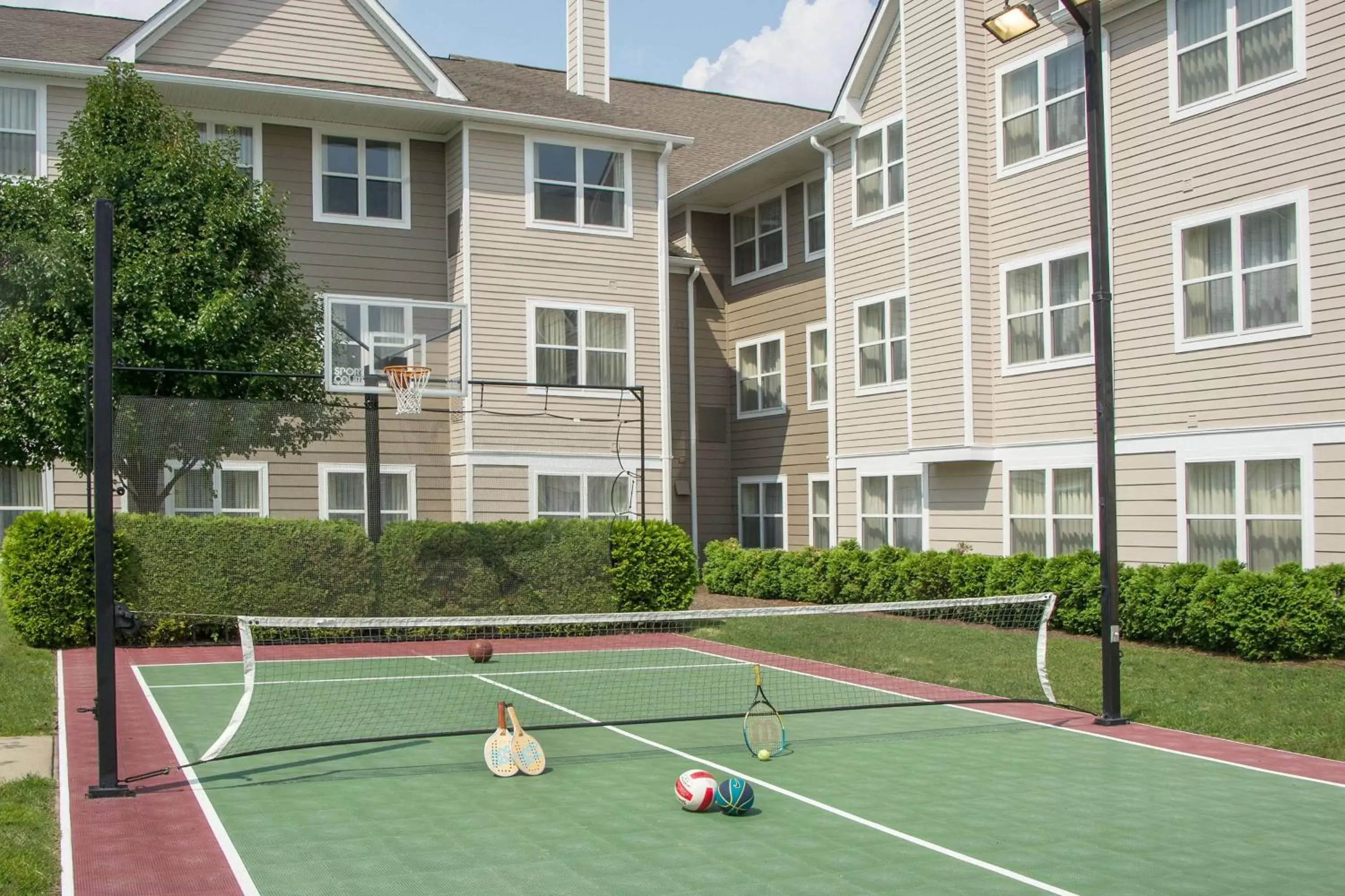 Sports, Tennis/Squash in Sonesta ES Suites Charleston