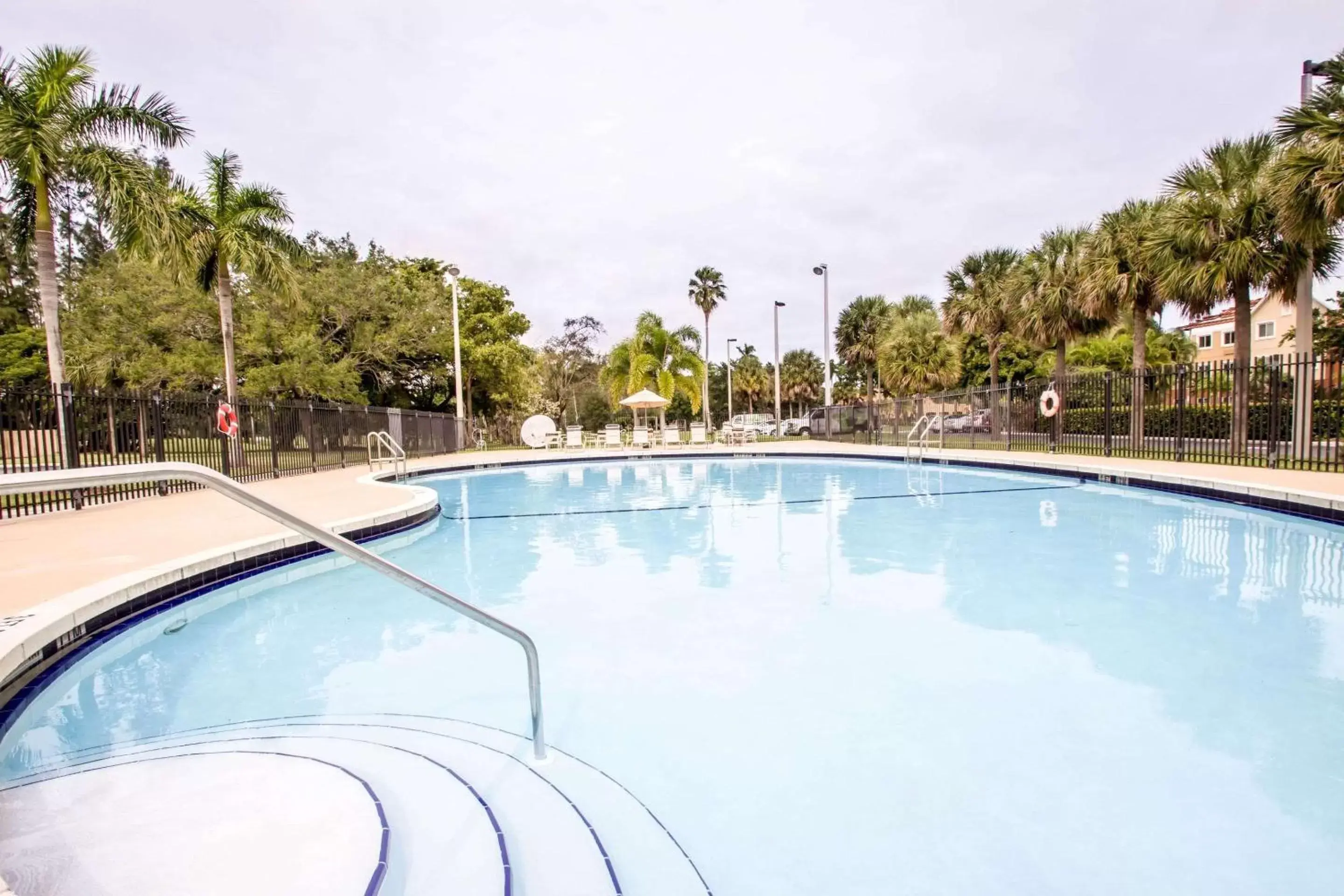 On site, Swimming Pool in Sleep Inn Miami Airport