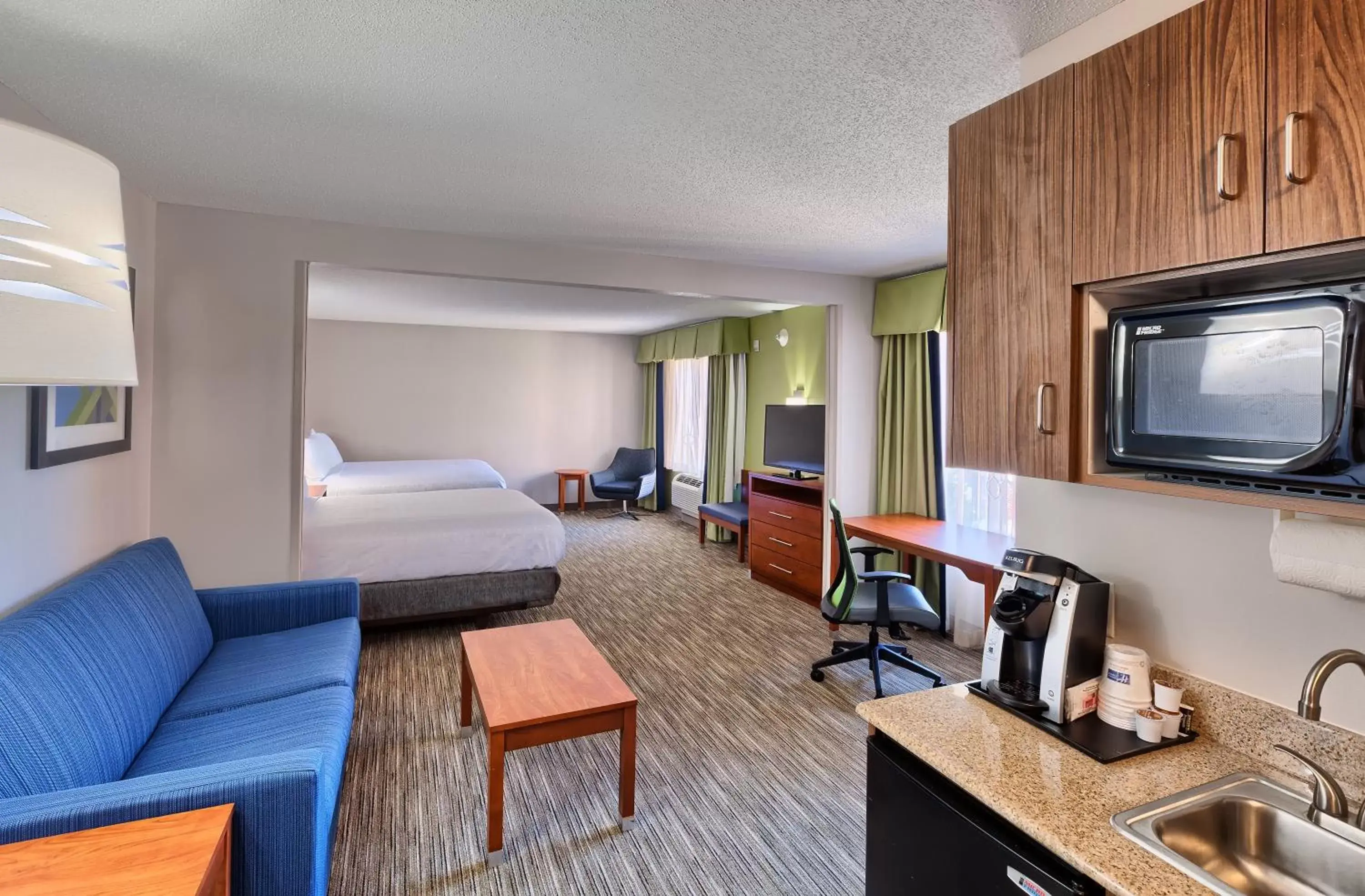 Photo of the whole room, Seating Area in Holiday Inn Express Hotel & Suites Raleigh North - Wake Forest, an IHG Hotel