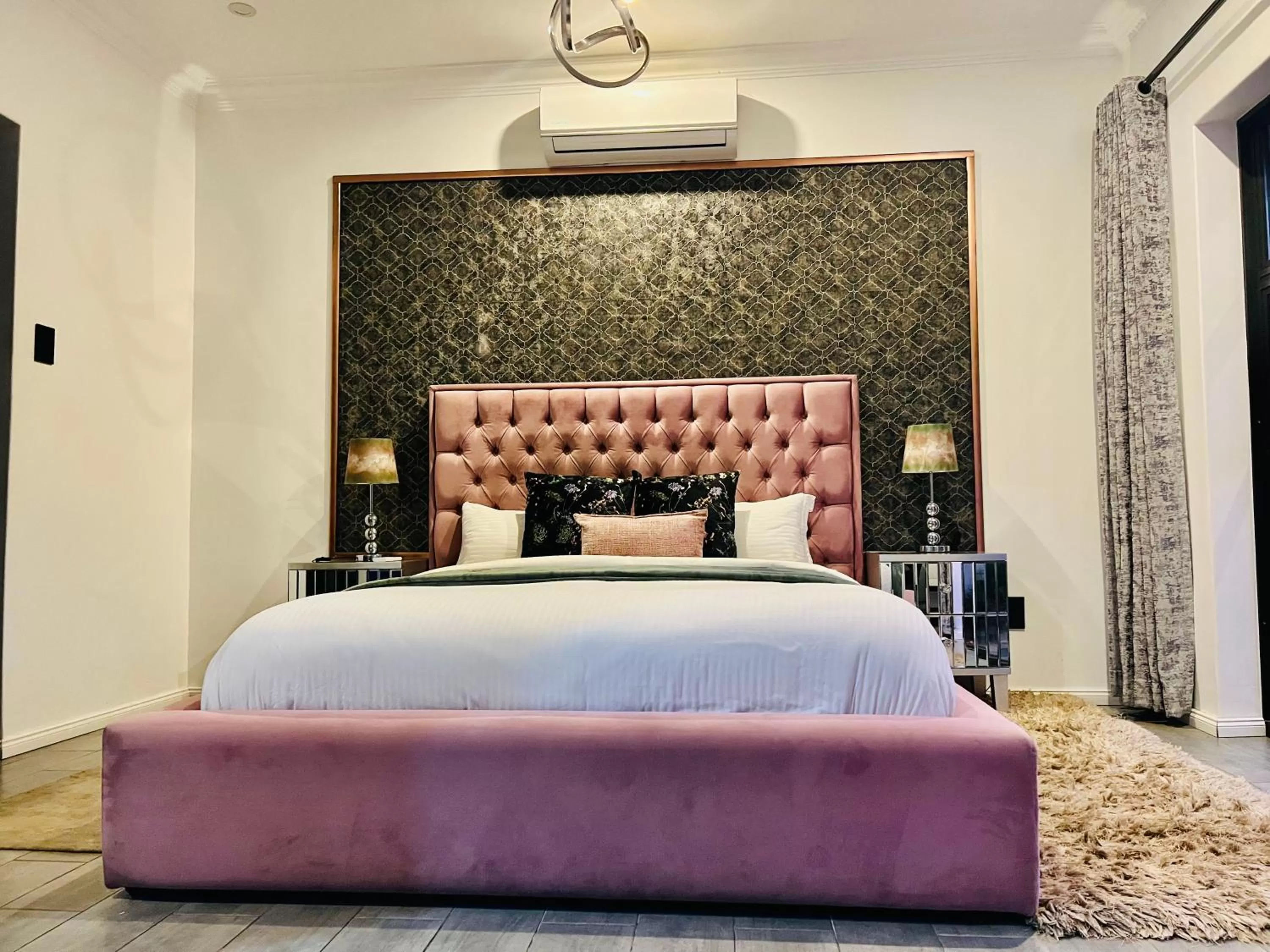 Bed in 24 On Basil Inventive suites