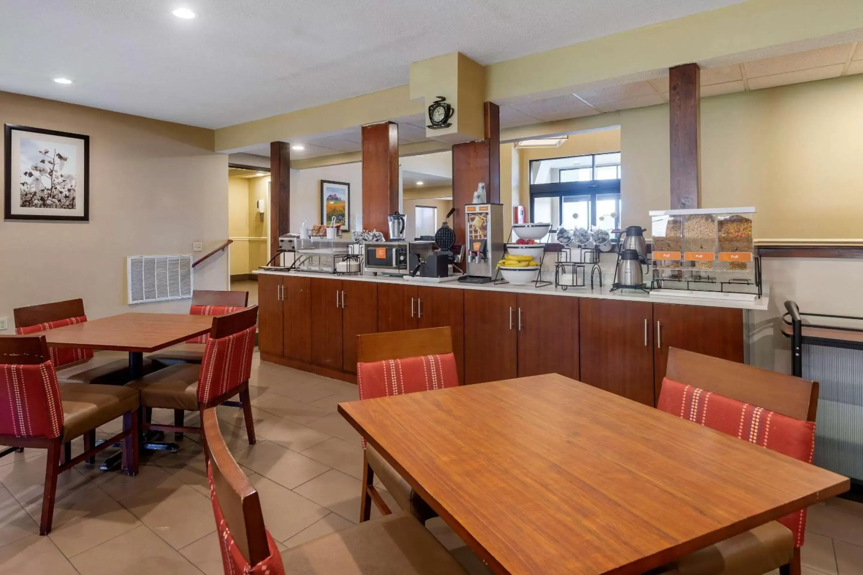 Restaurant/Places to Eat in Comfort Inn Somerset KY