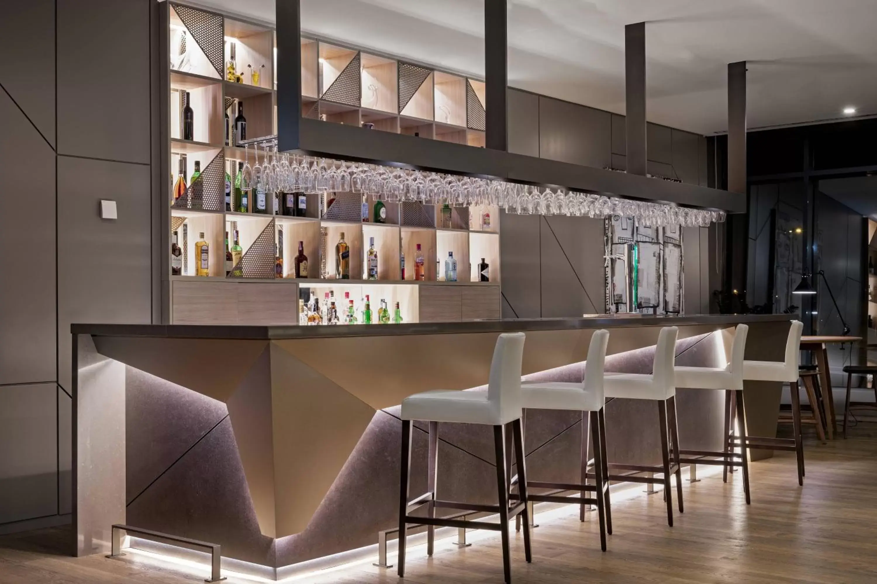 Lounge or bar, Lounge/Bar in AC Hotel Porto by Marriott