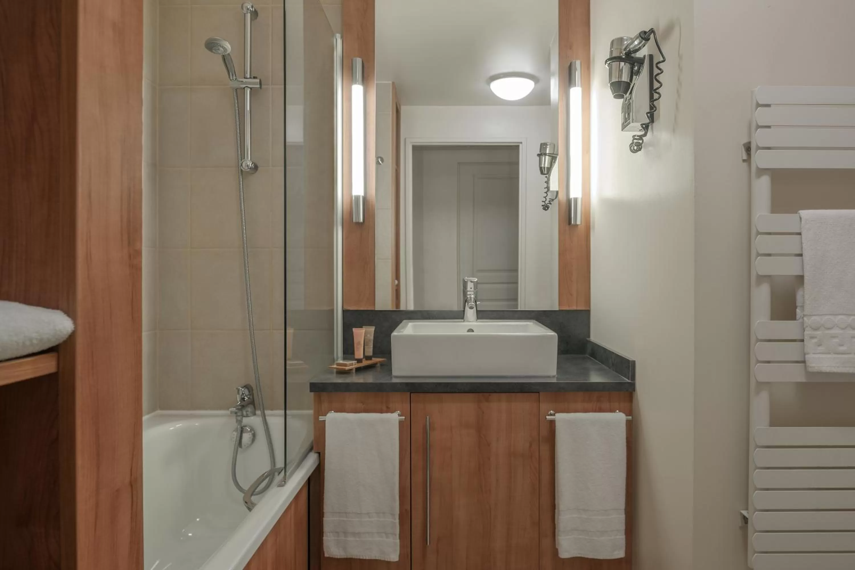 Bathroom in Citadines Saint-Germain-des-Prés Paris