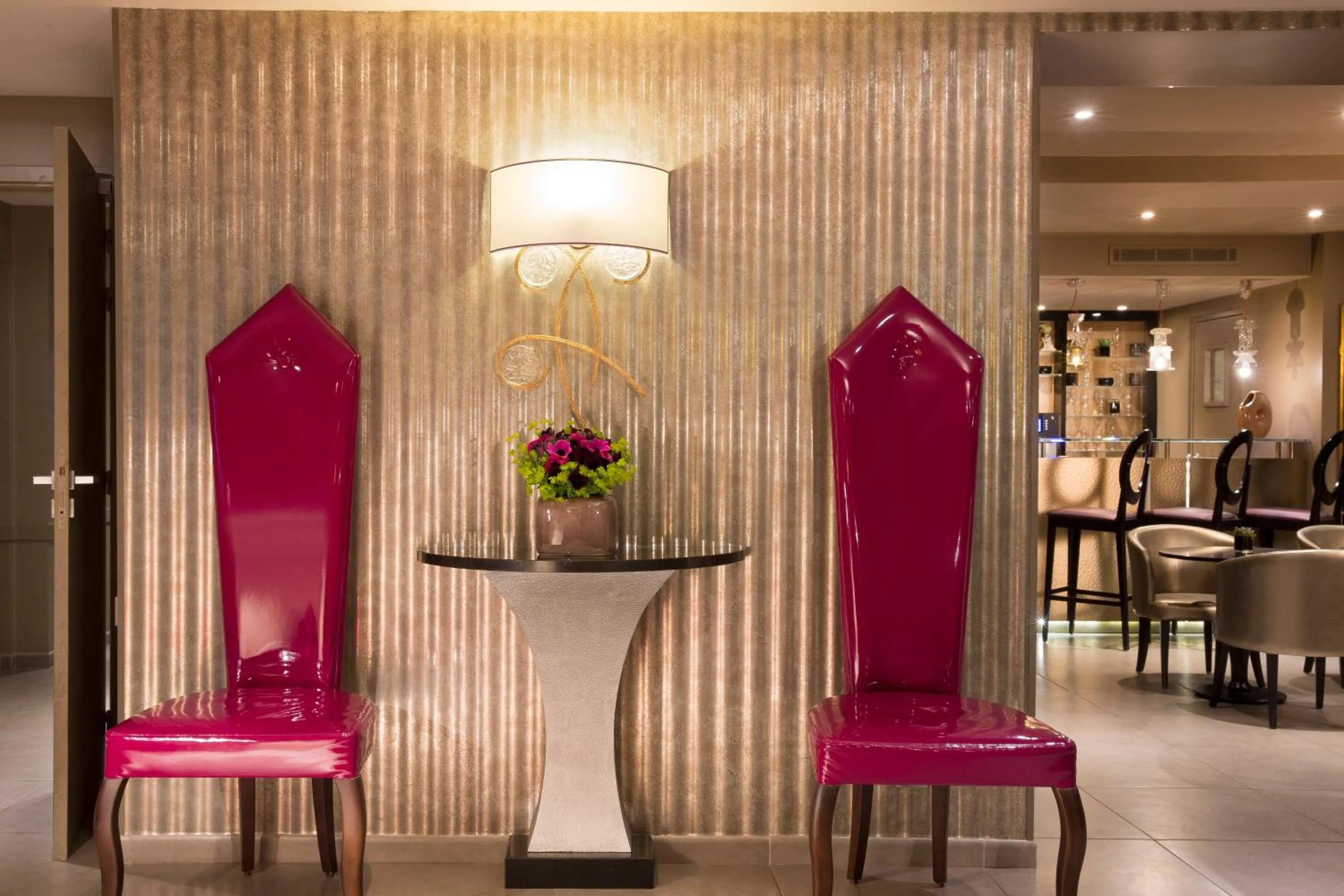 Lobby or reception in Hôtel Mondial