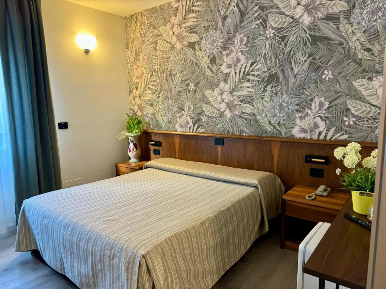 Bed in Continental Hotel