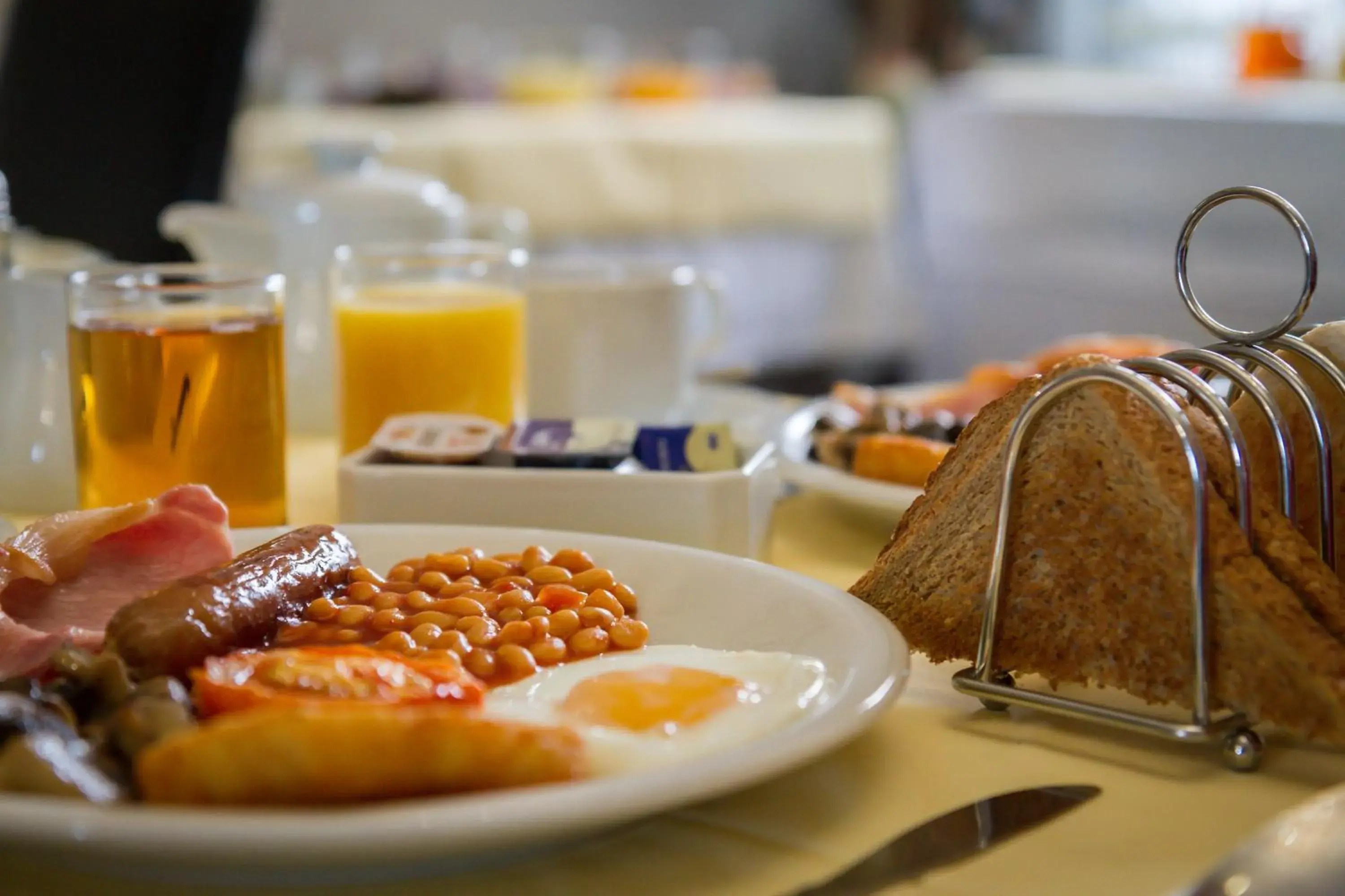 English/Irish breakfast in Maples Hotel
