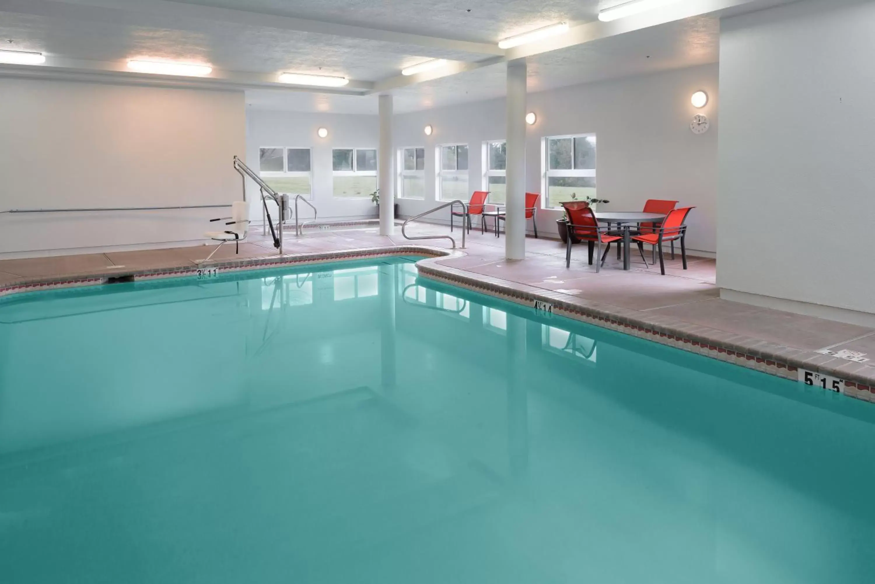 Swimming Pool in Holiday Inn Express Hotel & Suites Arcata/Eureka-Airport Area, an IHG Hotel