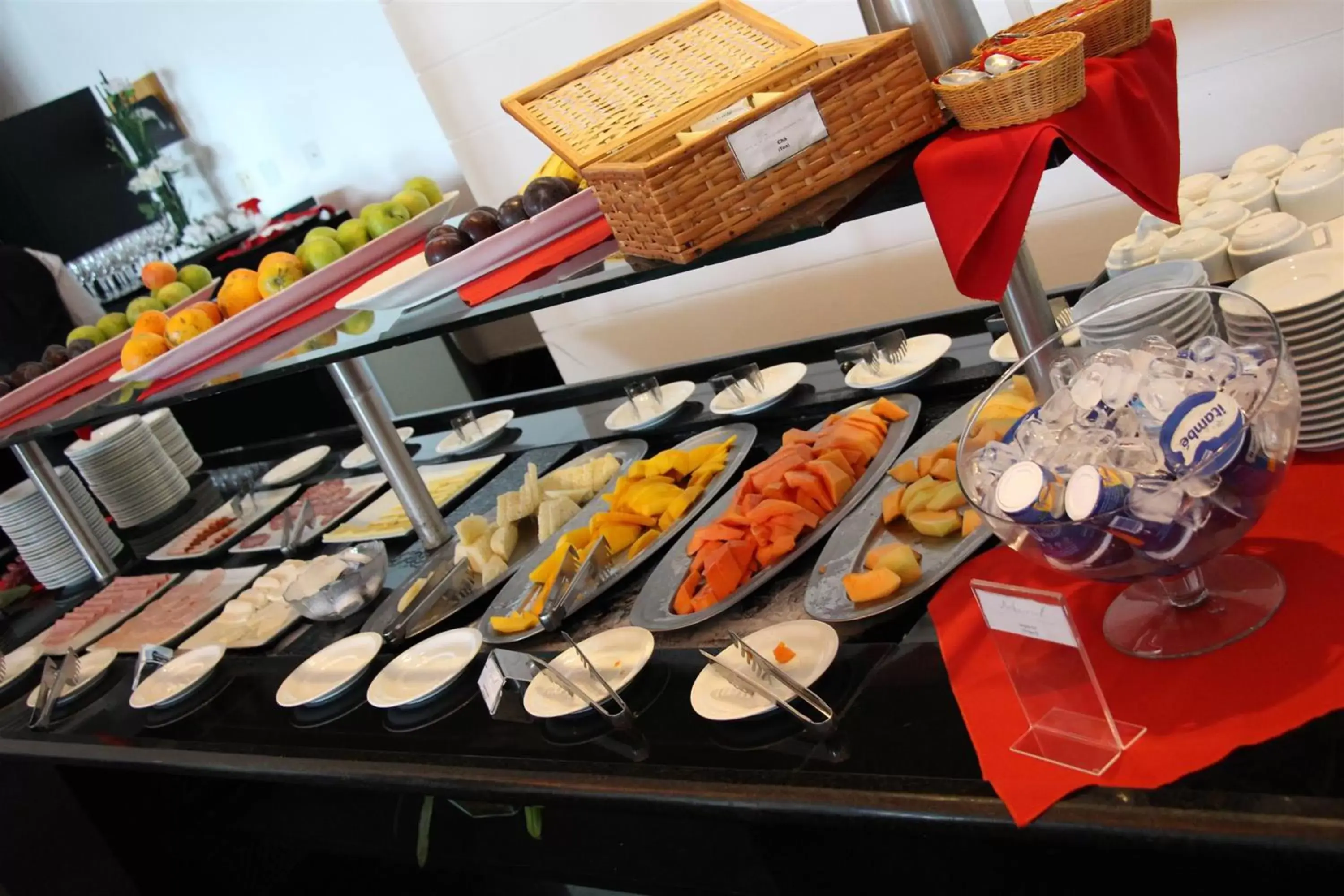 Food and drinks in Mercure Macaé Food and drinks in Mercure Macaé