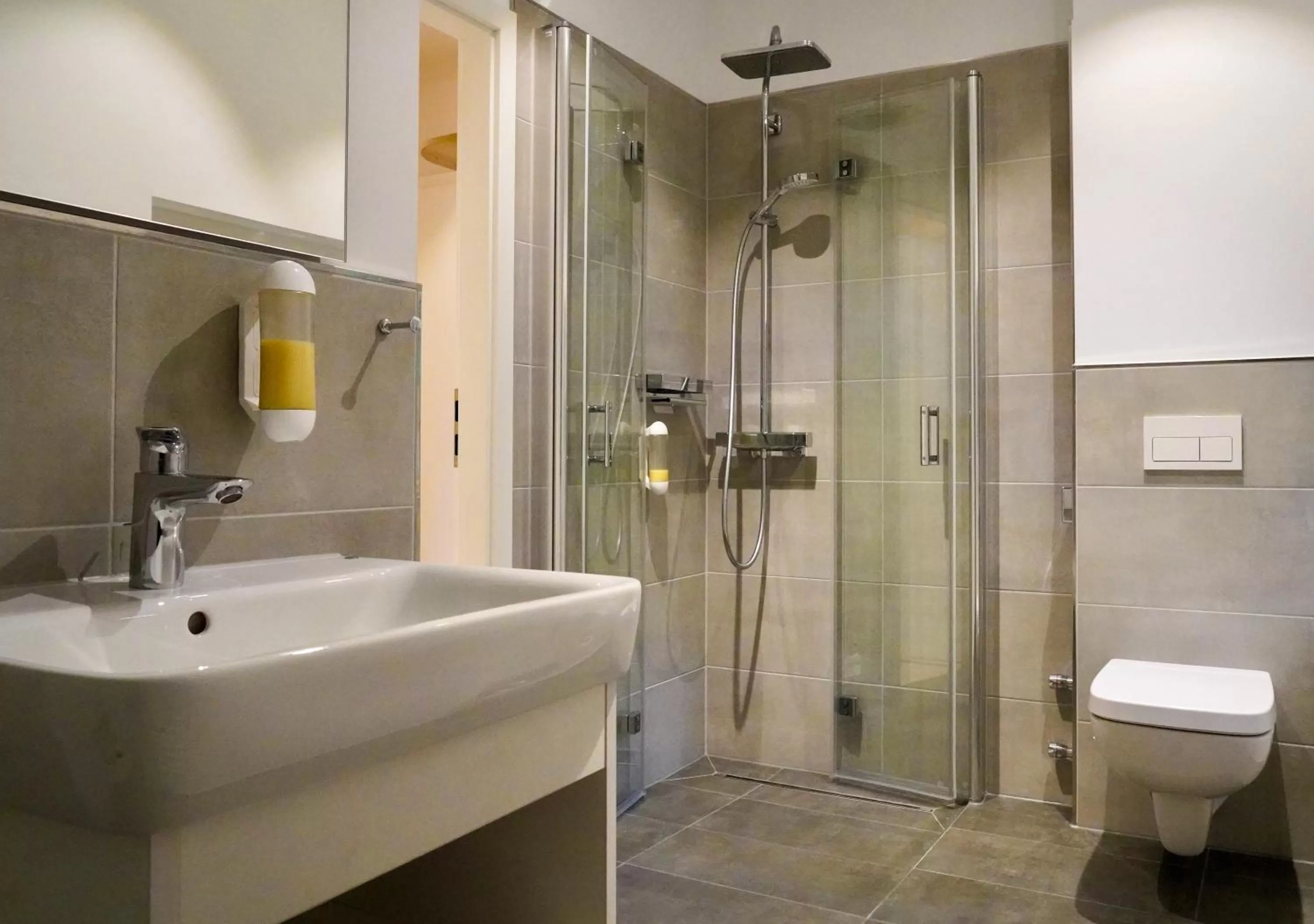 Shower in Bergpension Laasen Perle Rathen