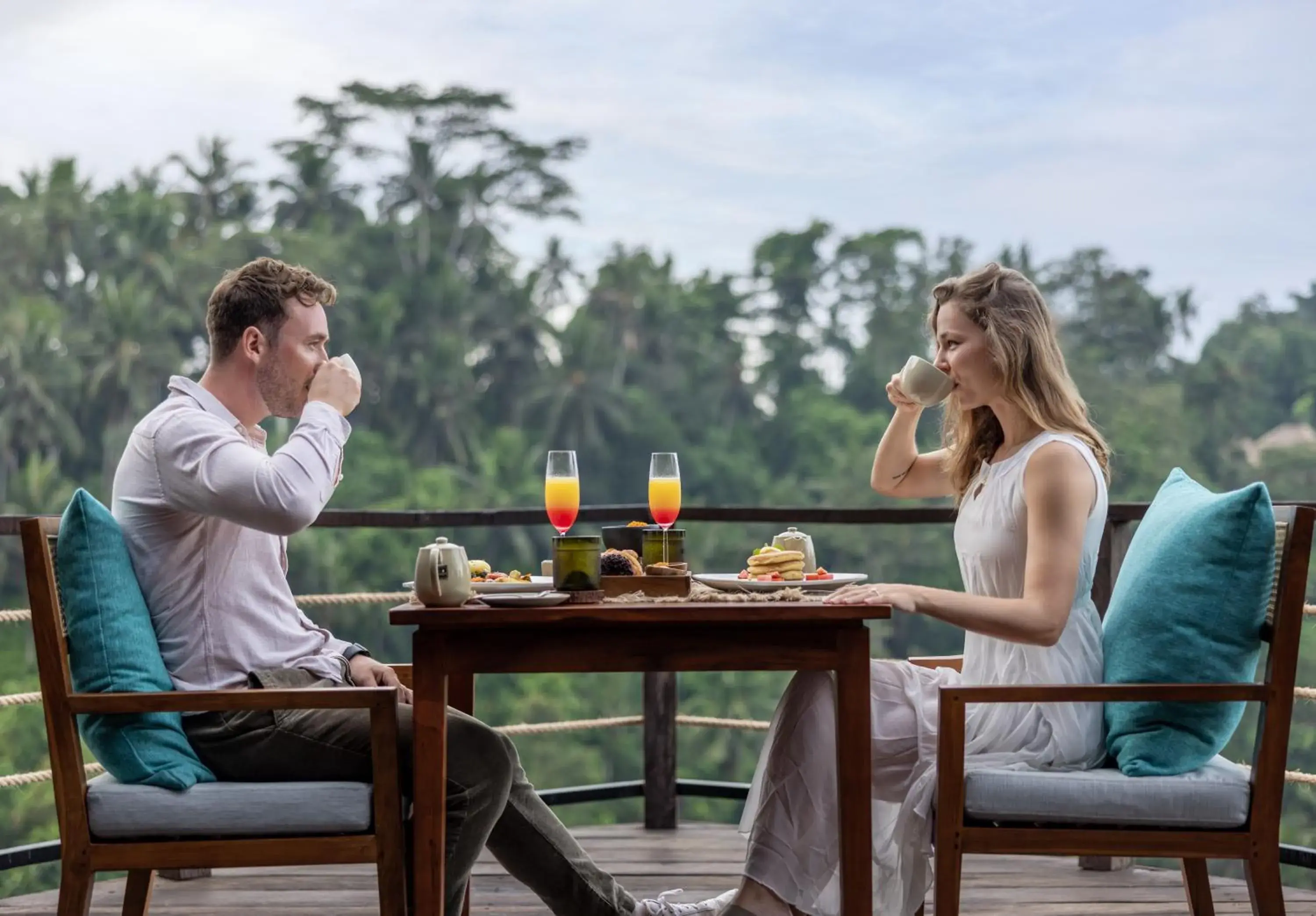Restaurant/places to eat in The Kayon Valley Resort