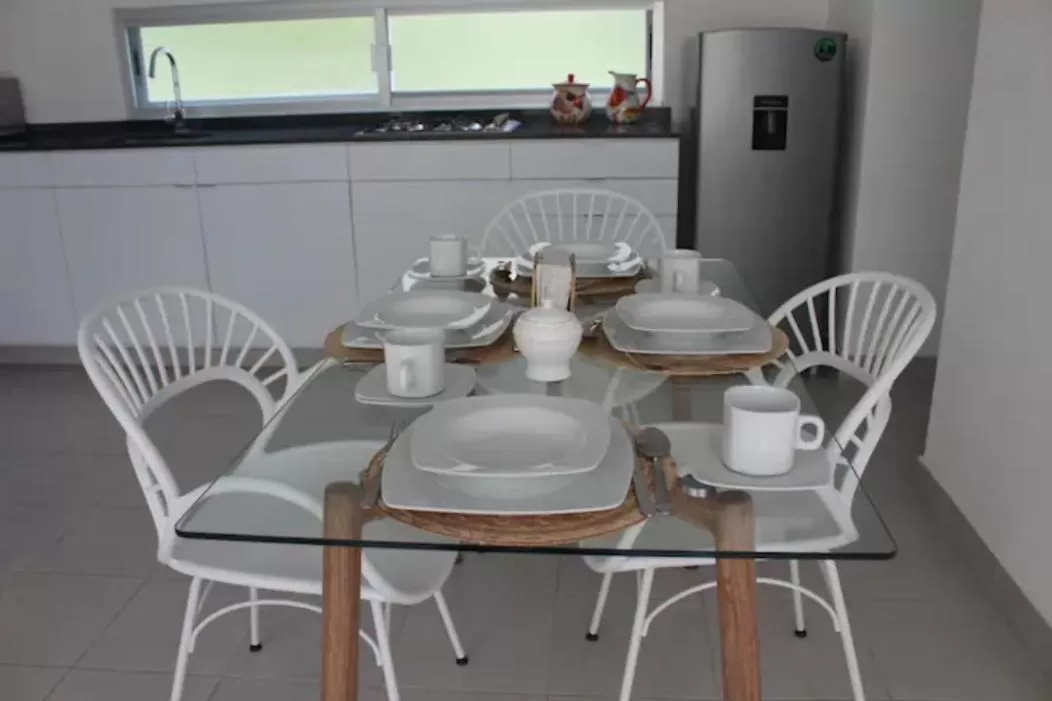 Dining area in Papaya Condo Acapulco Diamante -Solo Adultos