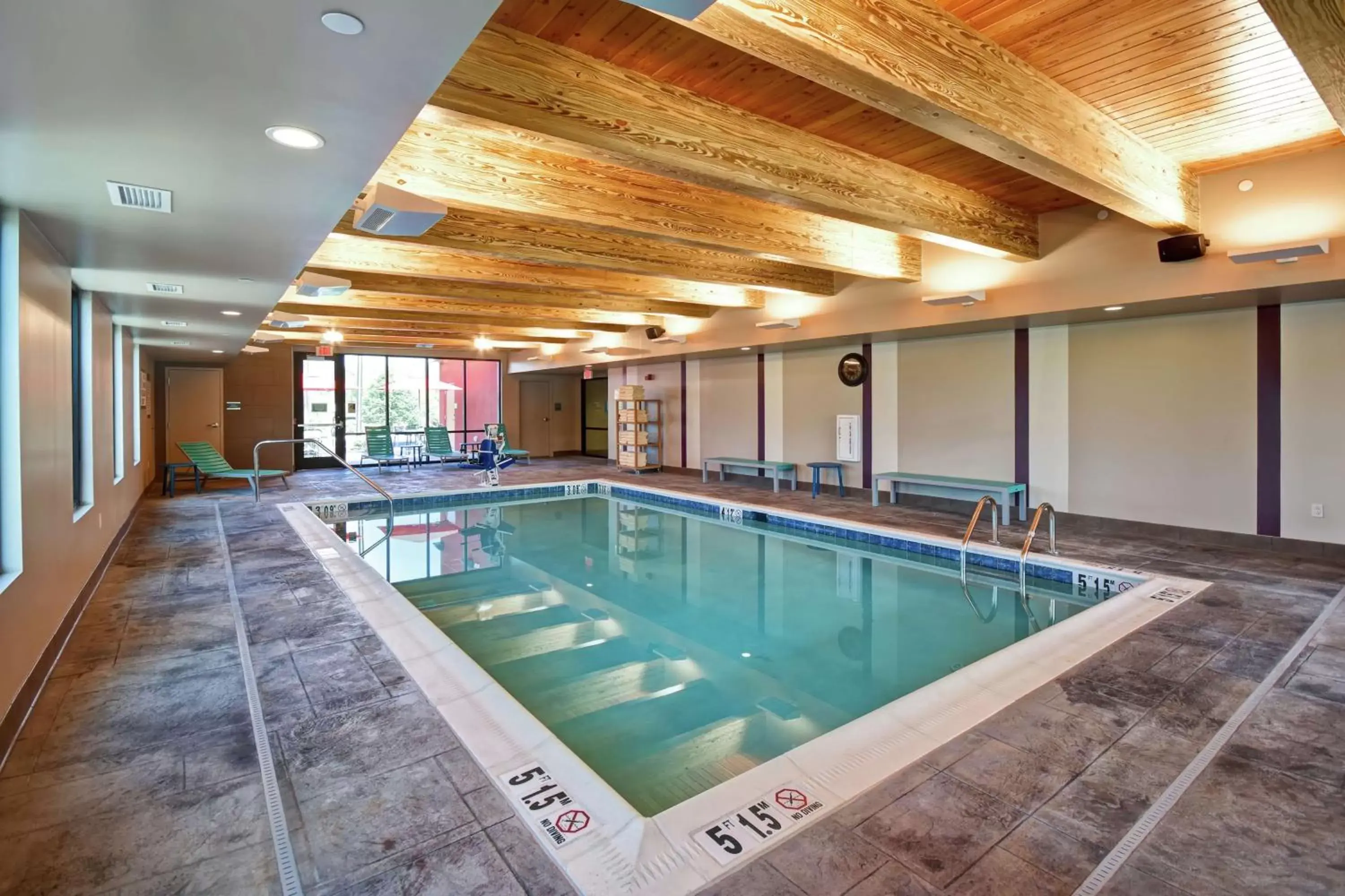 Pool view, Swimming Pool in Home2 Suites Mechanicsburg