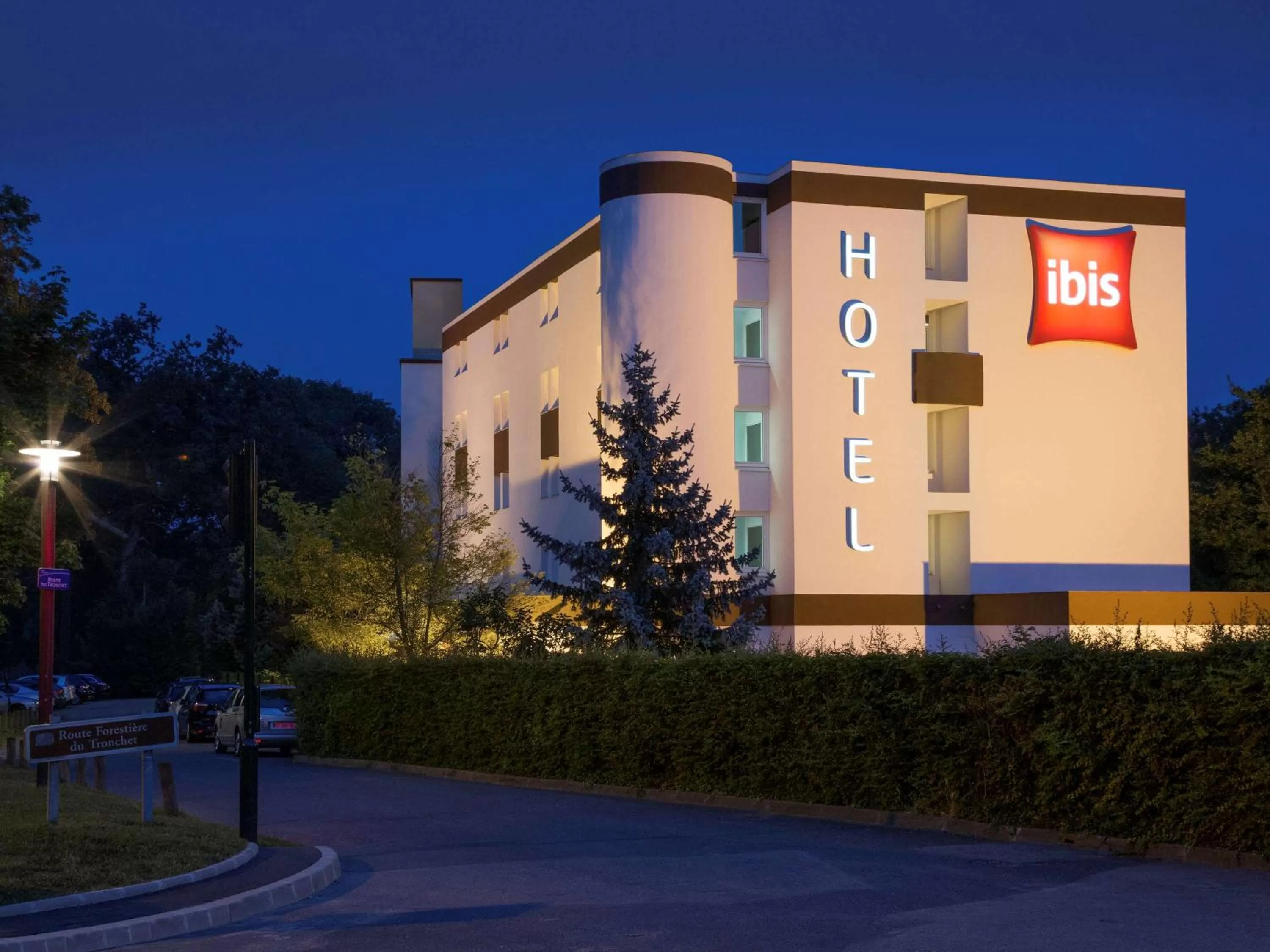 Property building in ibis Paris Meudon Velizy