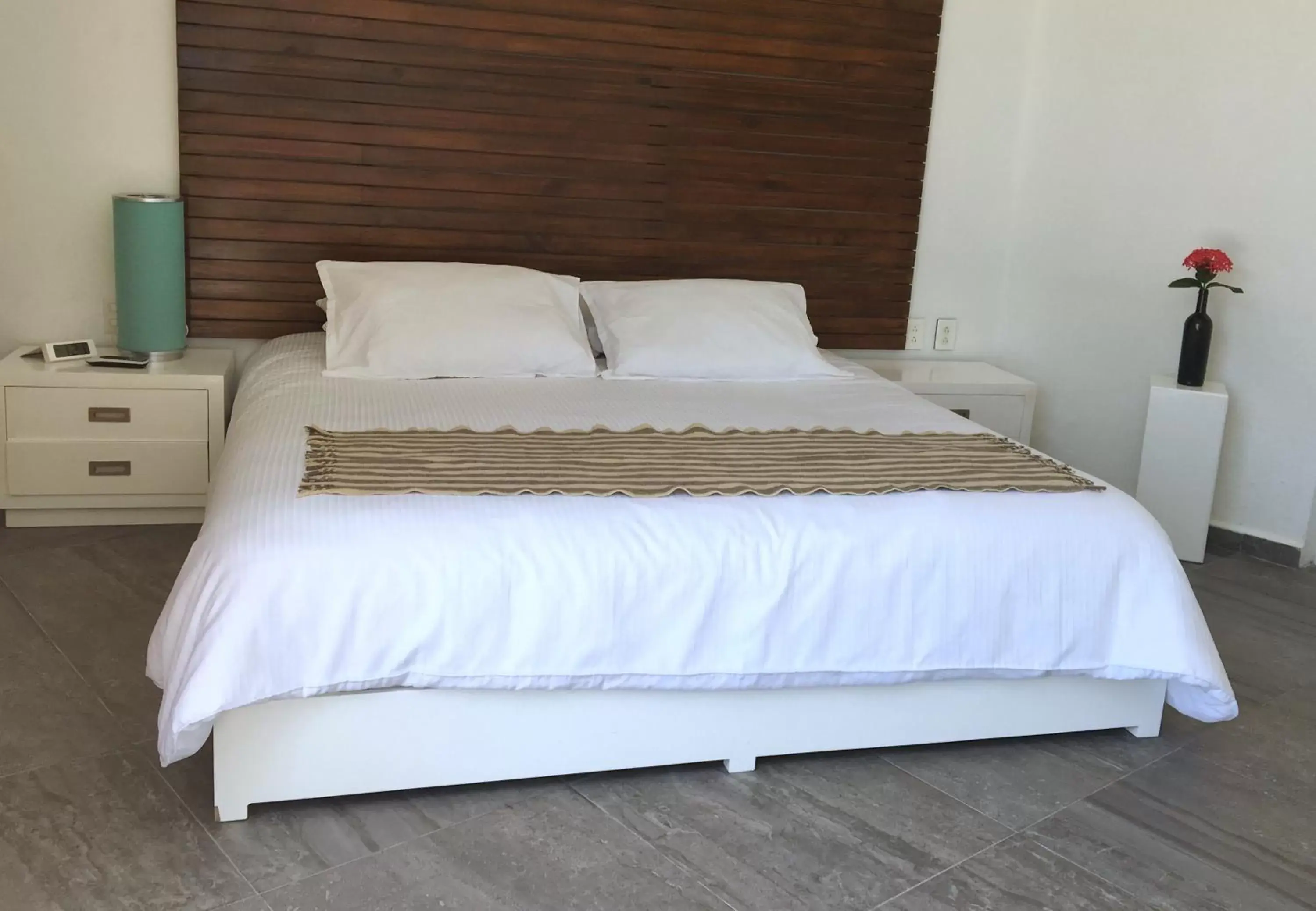 Bed in Hotel La Casa Cielo