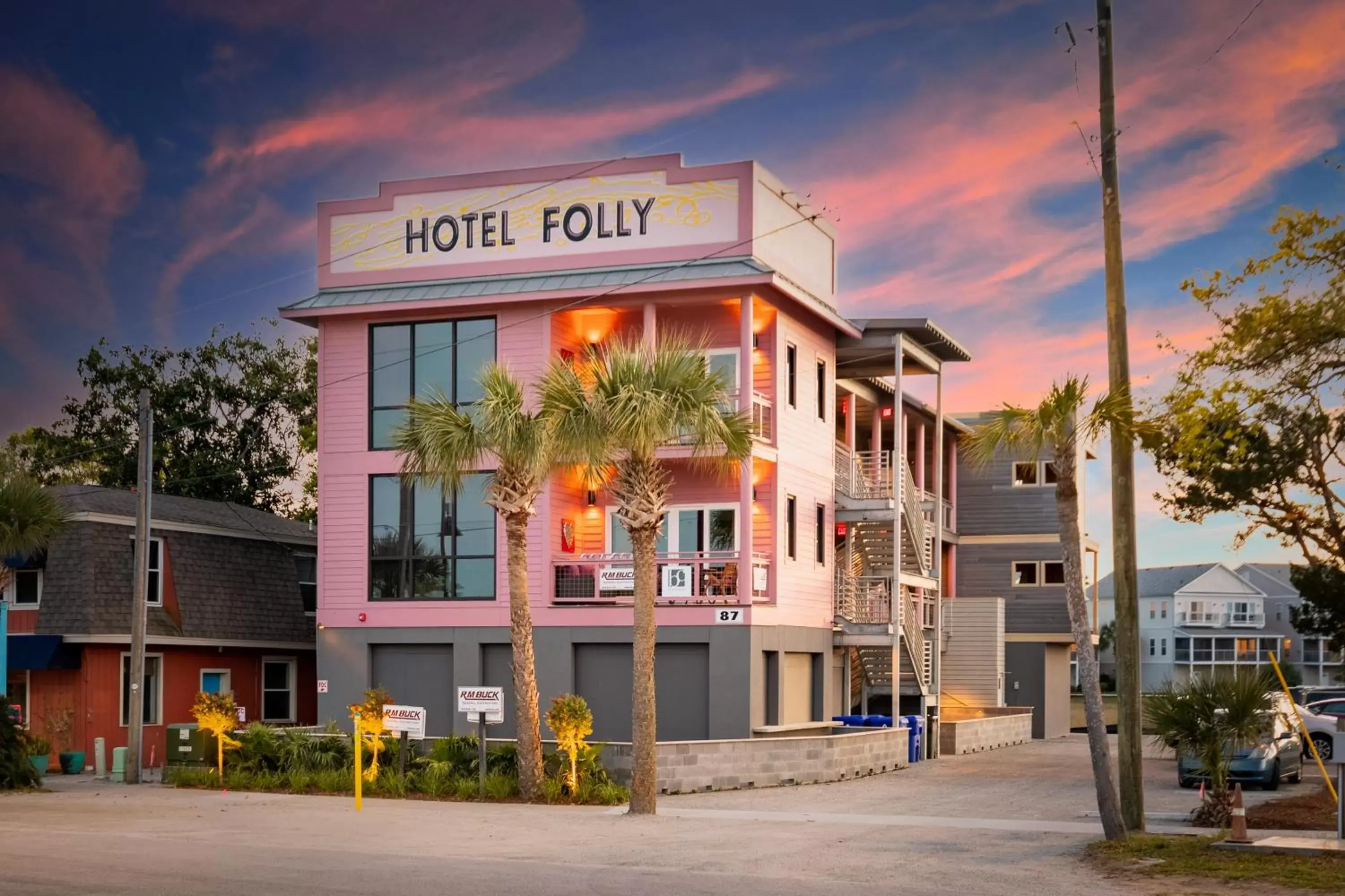 Property Building in NEW Completely Renovated Hotel Folly with Sunset Views
