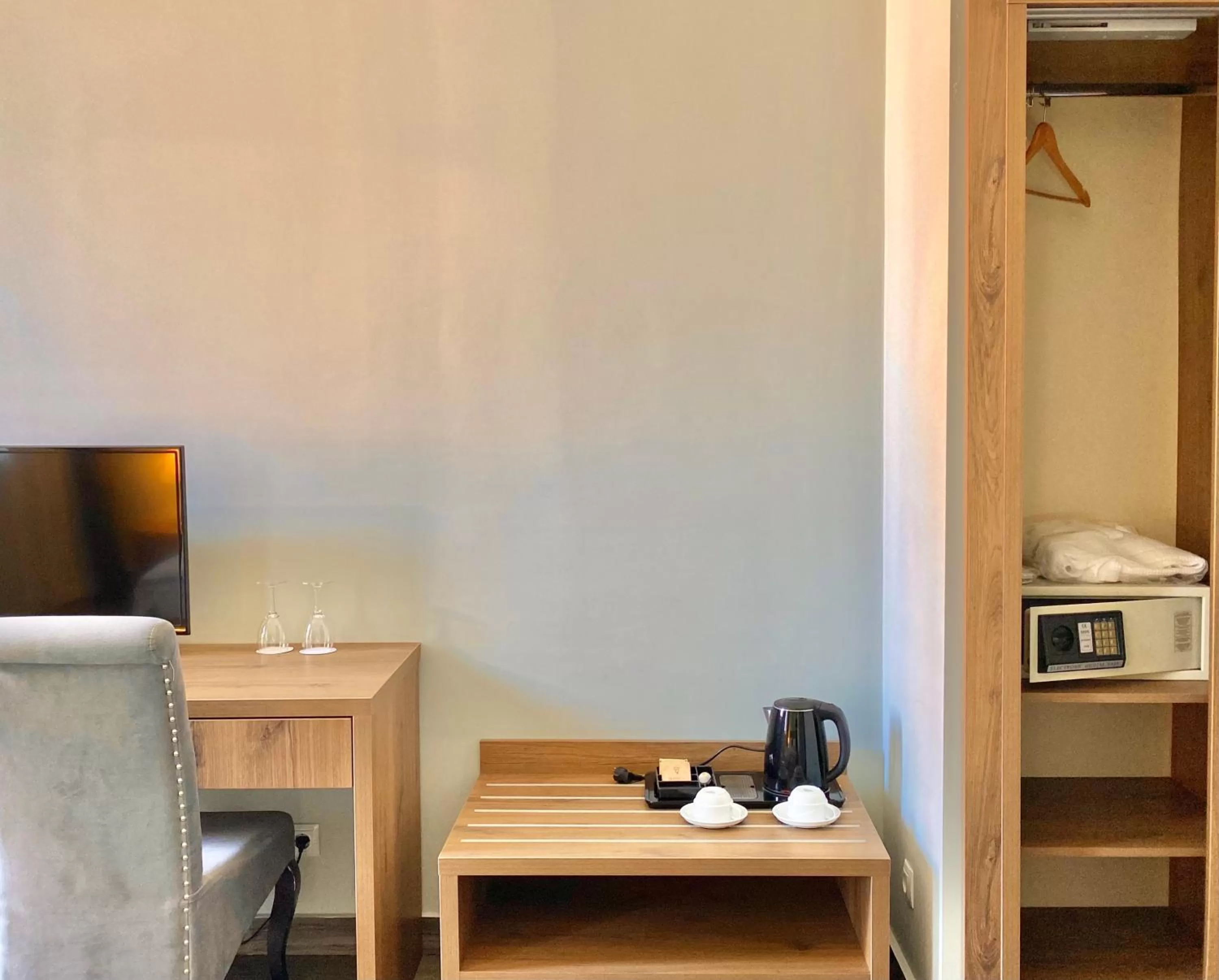 Coffee/tea facilities in Boutique Hotel O. Galogre