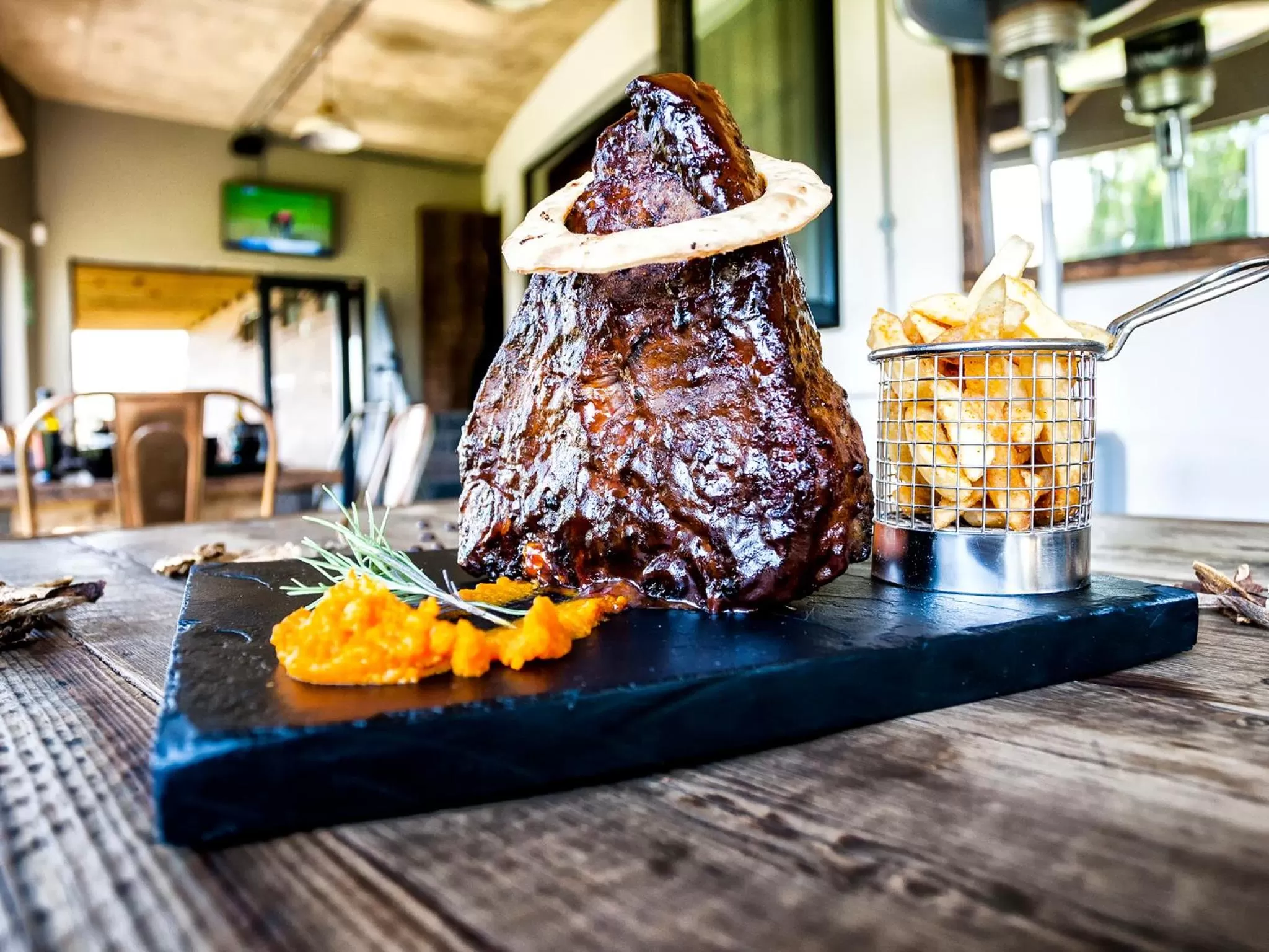 Restaurant/places to eat in Rustique Boutique Hotel