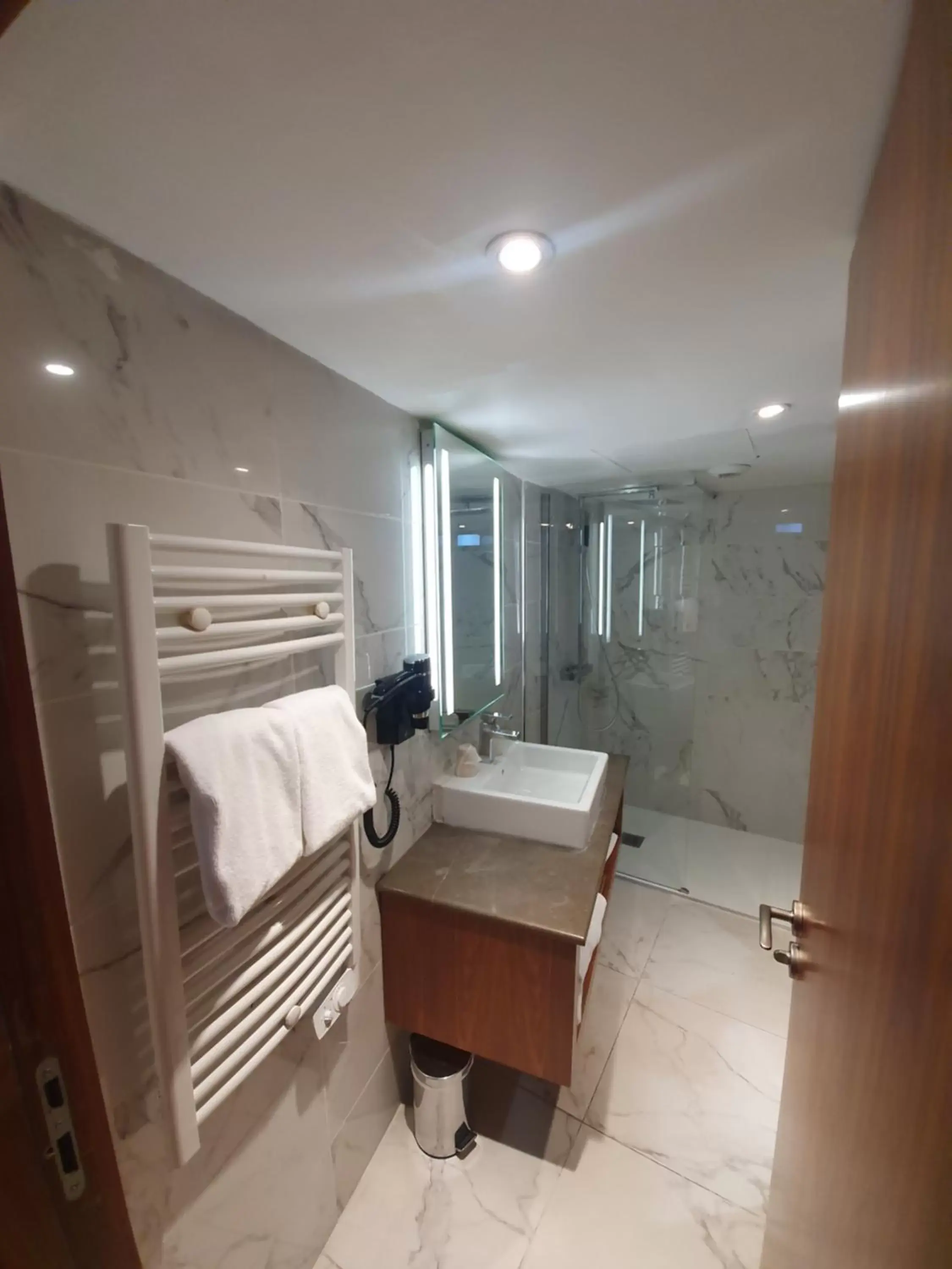 Shower, Bathroom in Le Rhul