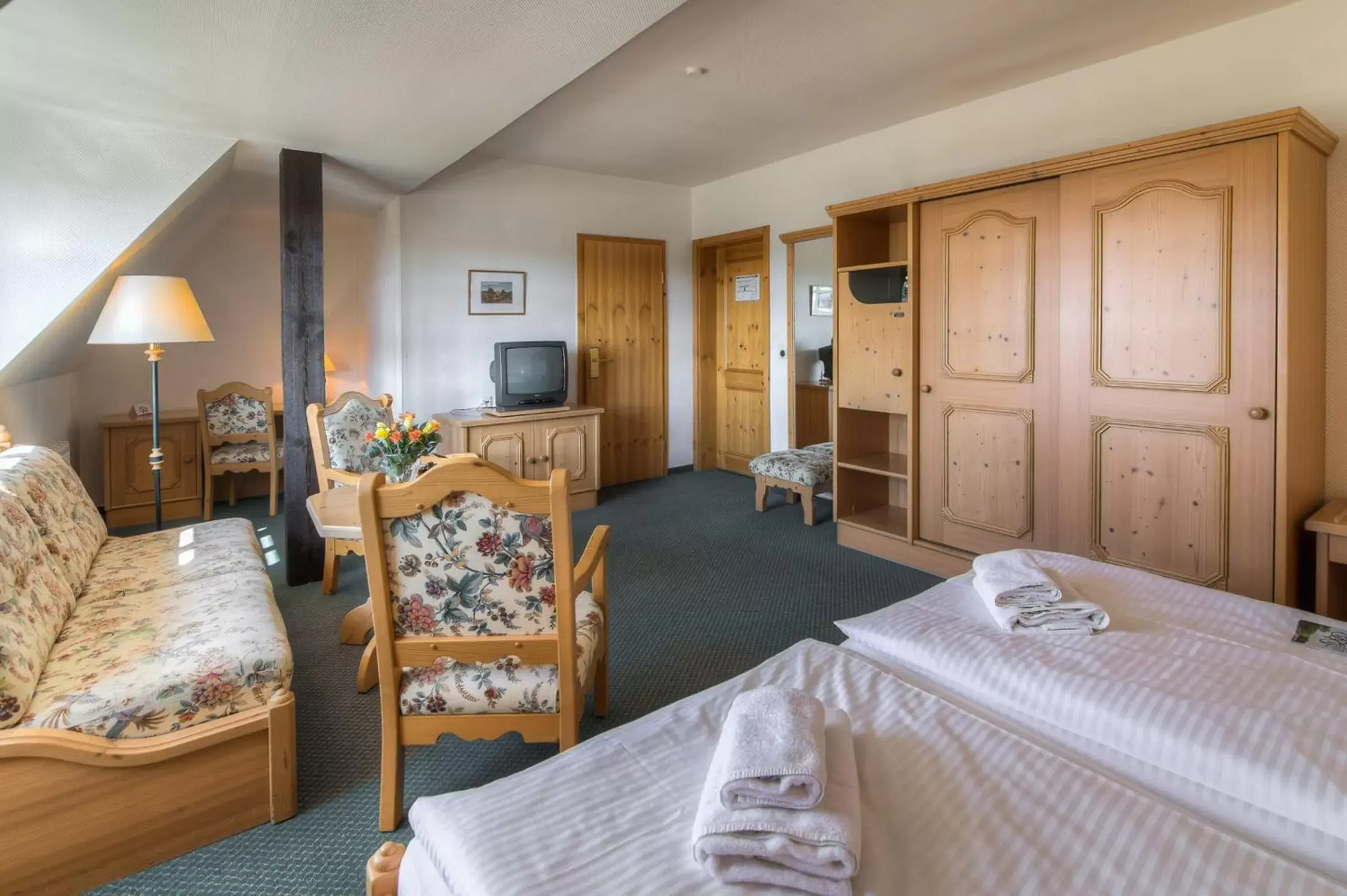 Double Room in Schloss Herrenstein Double Room in Schloss Herrenstein