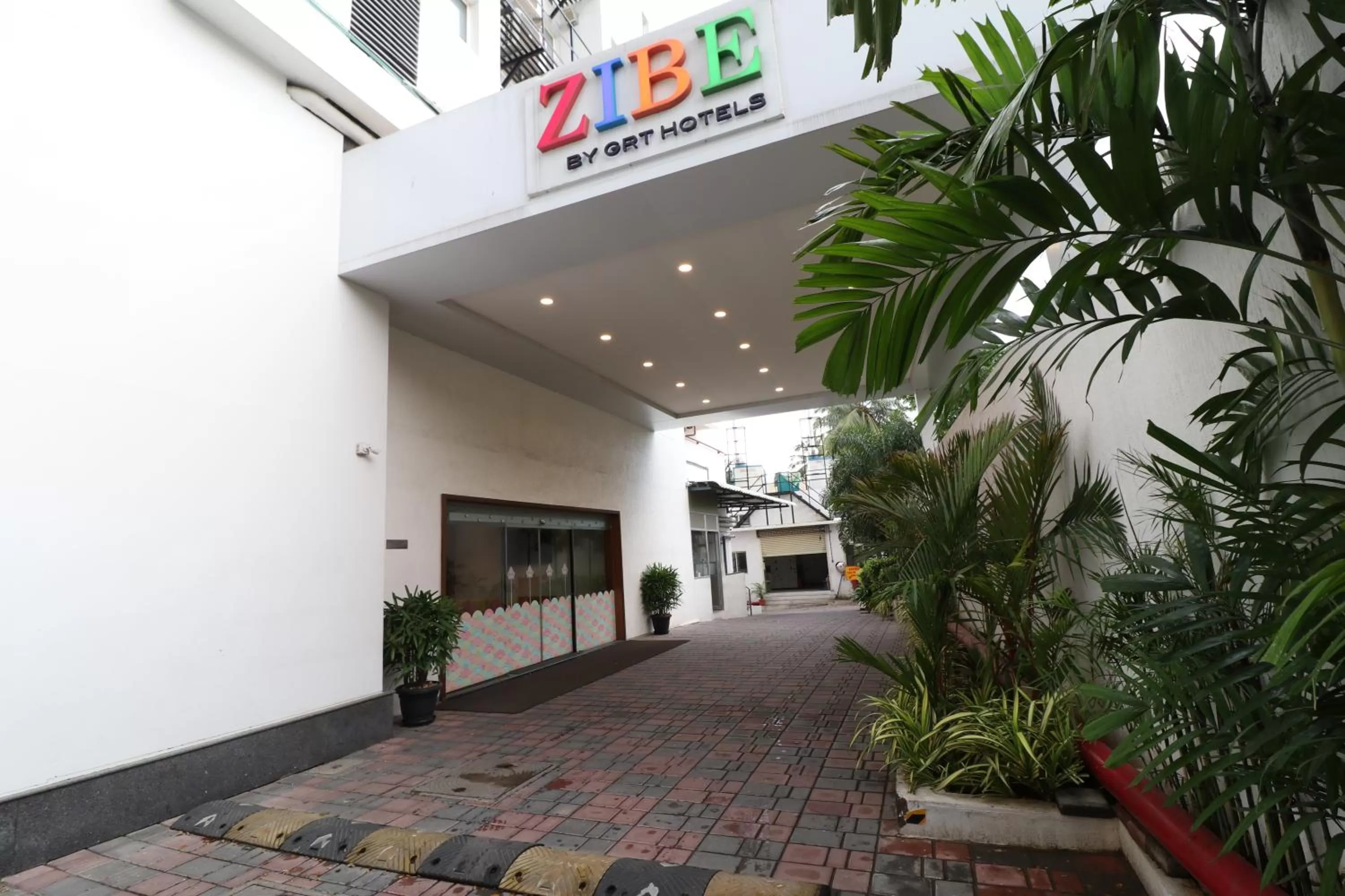 Facade/entrance in ZIBE Salem By GRT Hotels