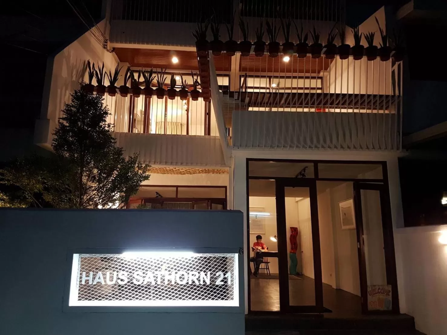 Lobby or reception in Haus Sathorn 21 Bed and Breakfast