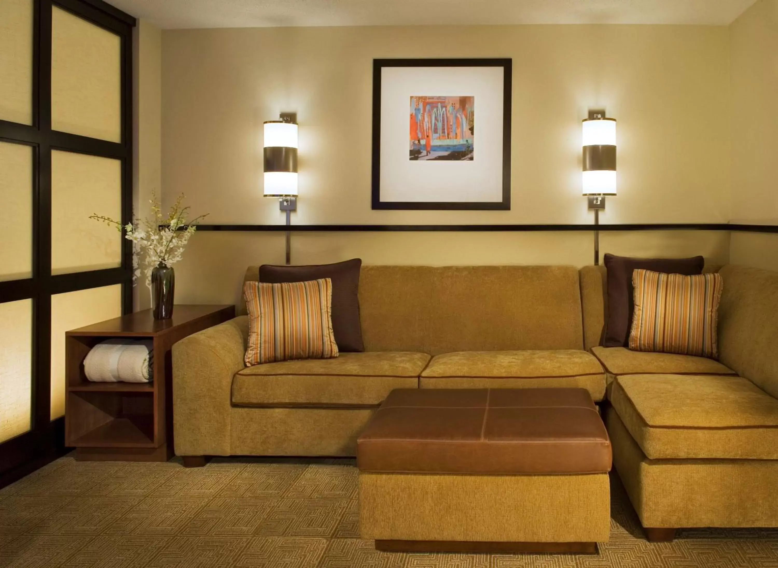 Photo of the whole room, Seating Area in Hyatt Place North Charleston