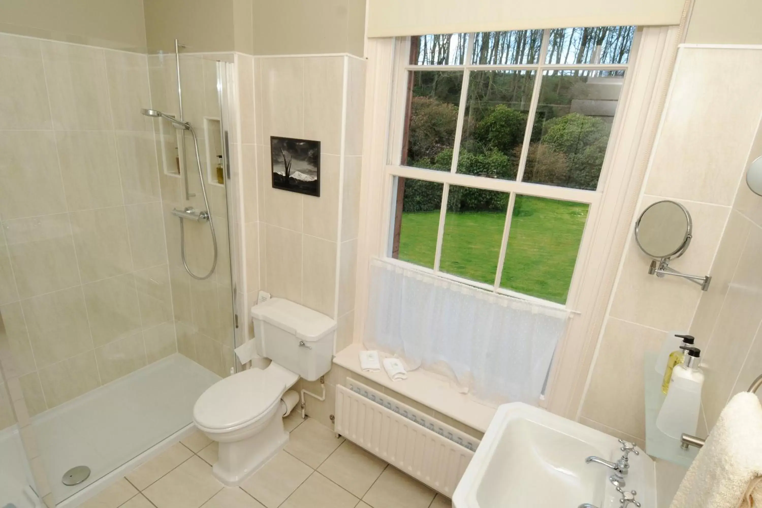 Bathroom in Warwick Hall