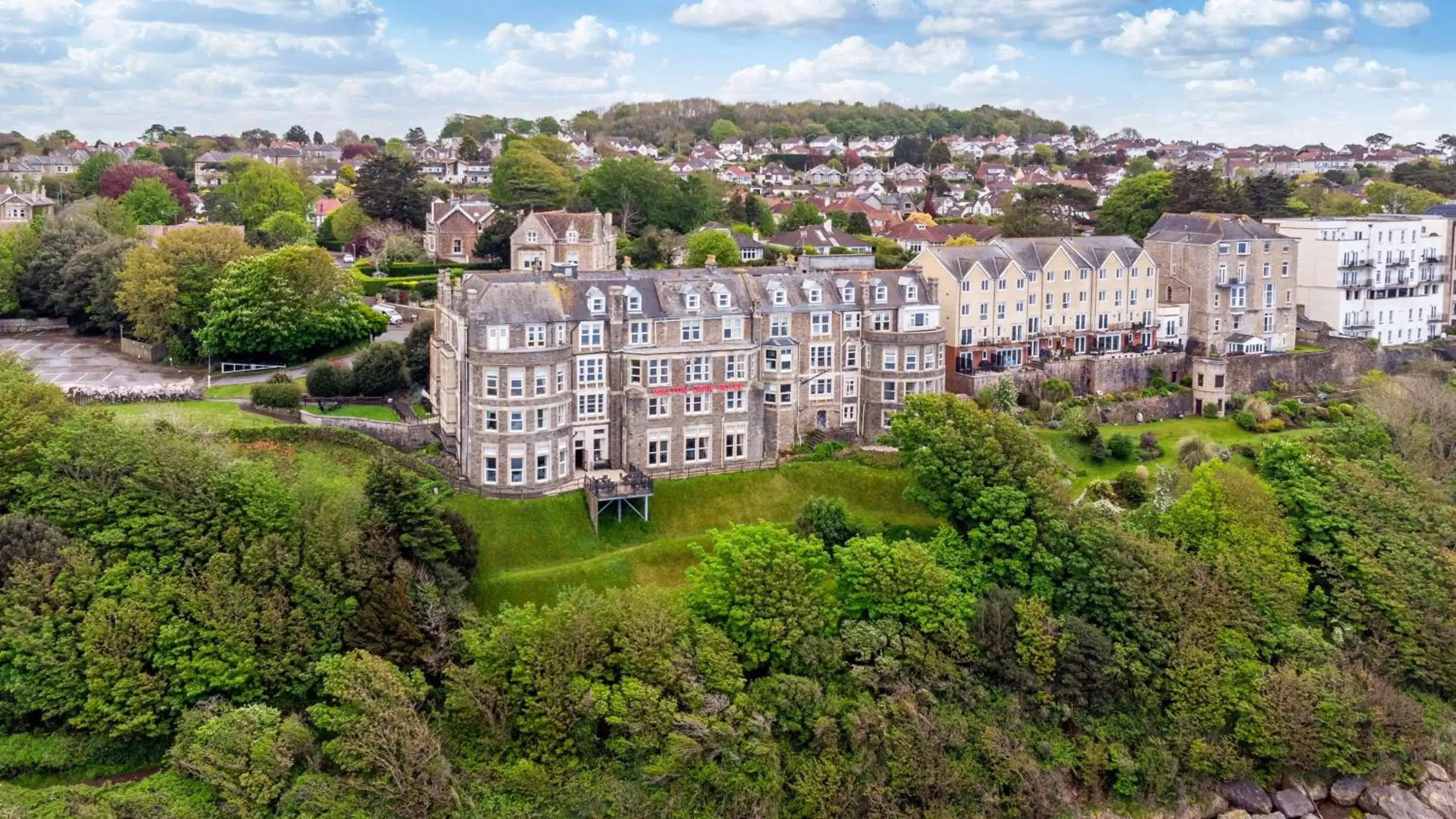 Property building, Bird's-eye View in Best Western Walton Park Hotel