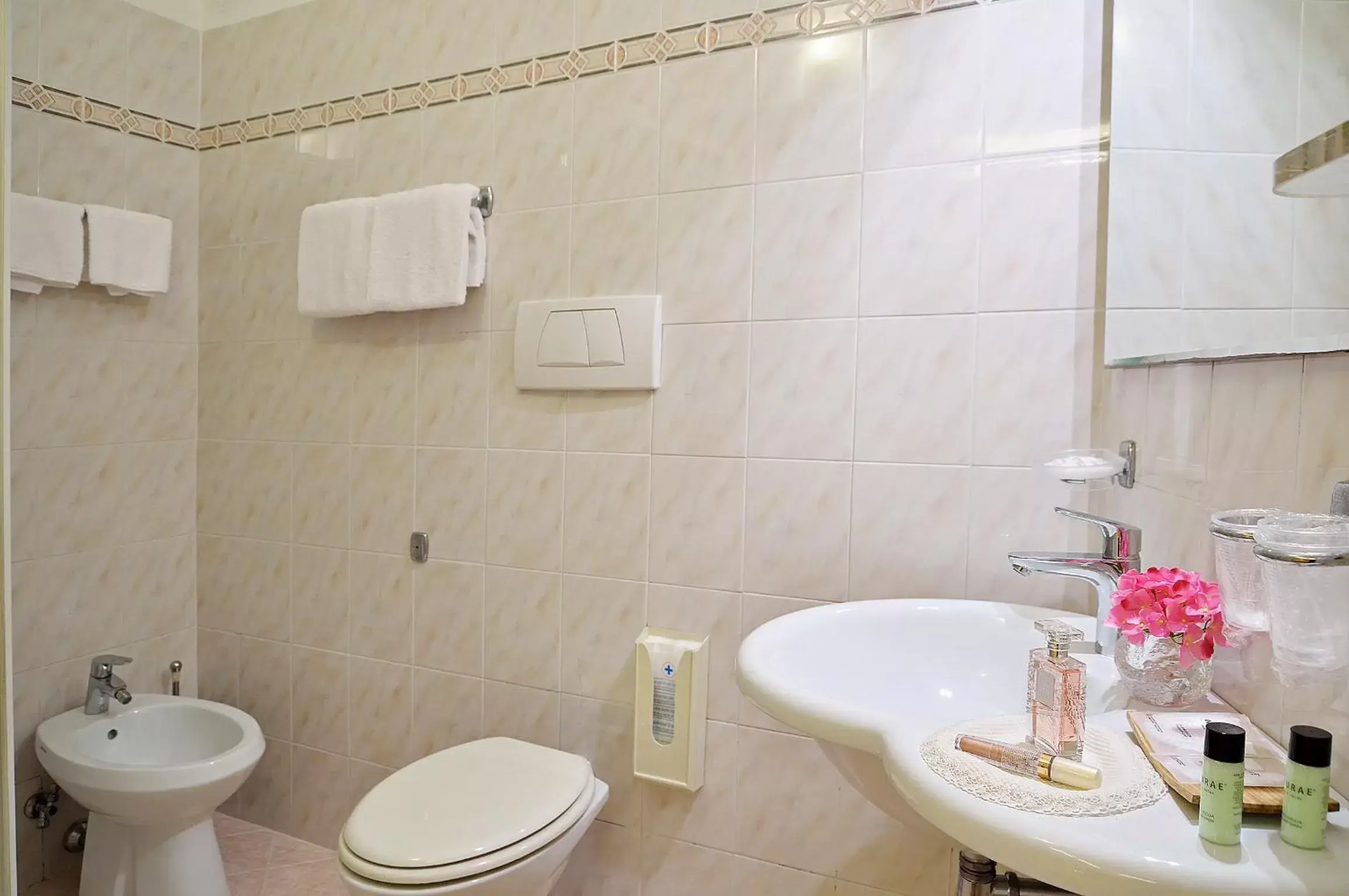 Bathroom in Hotel Vasari