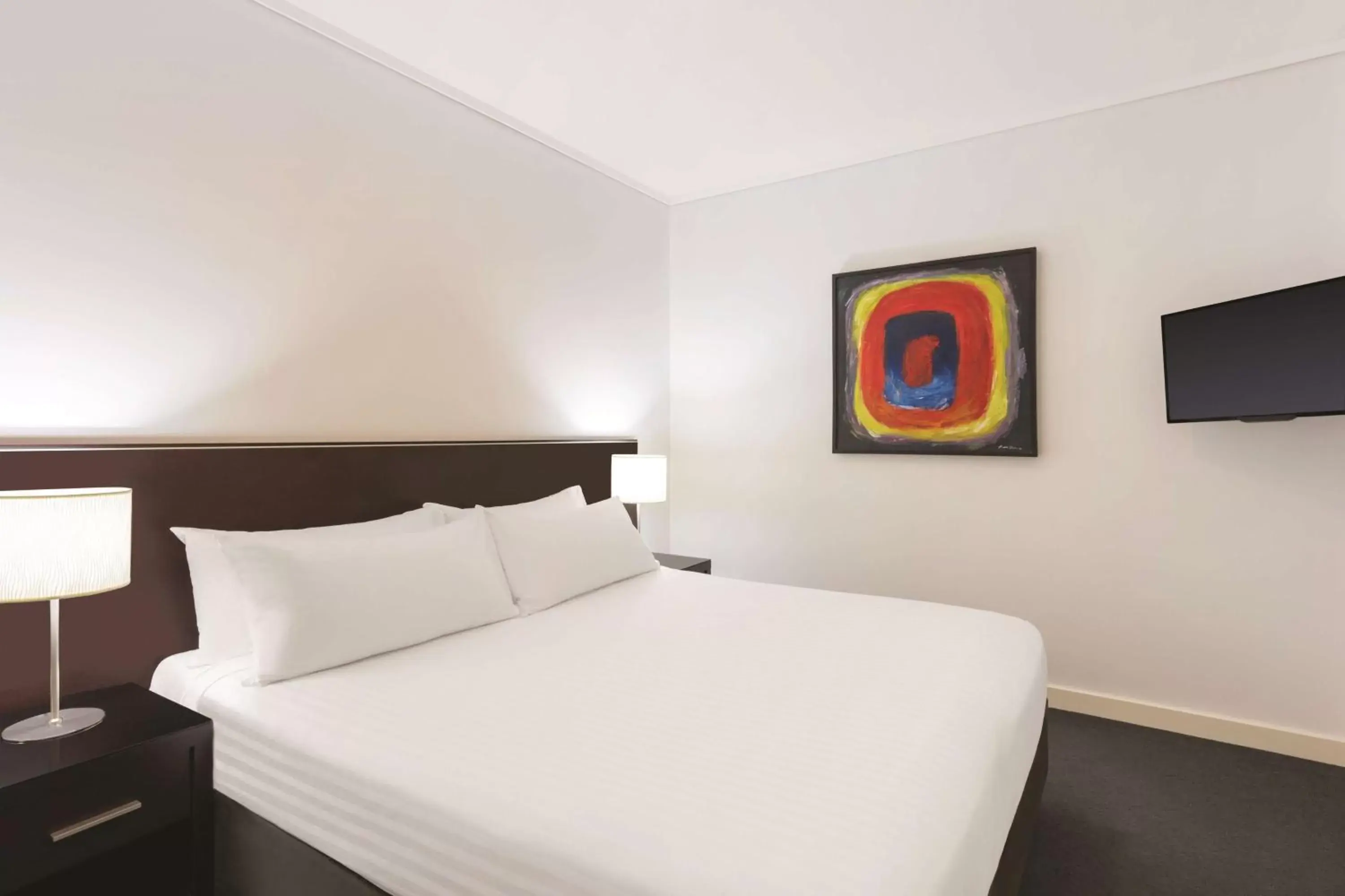 Premier Grand Two-Bedroom Apartment with Two Bathrooms in Adina Apartment Hotel Perth Barrack Plaza