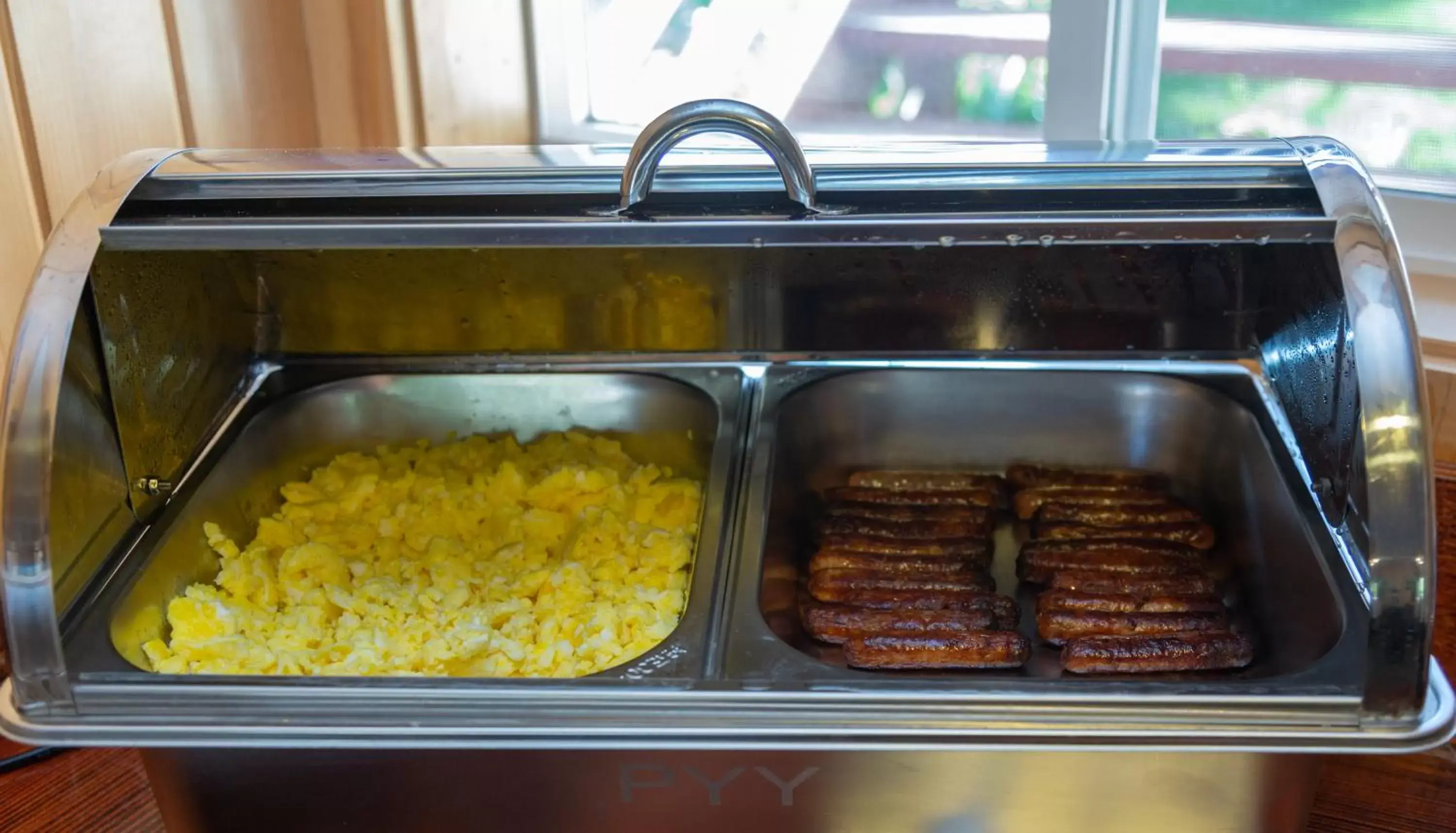 Buffet breakfast in AbbyCreek Inn