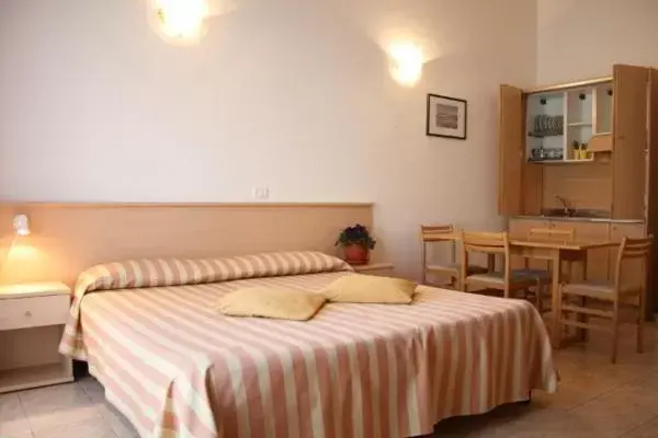 Photo of the whole room, Bed in Residenza San Giovanni