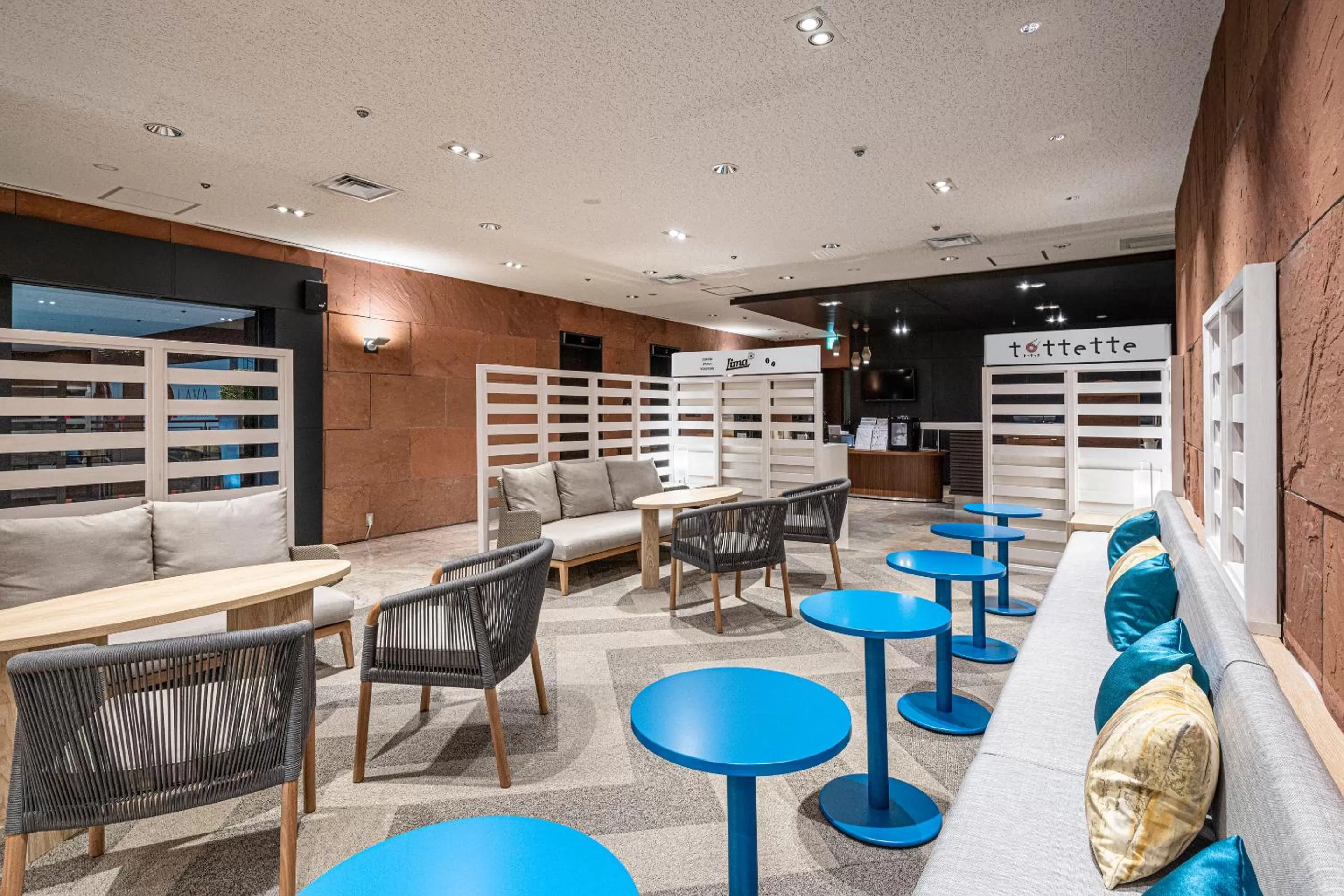 Communal lounge/ TV room in the b kobe