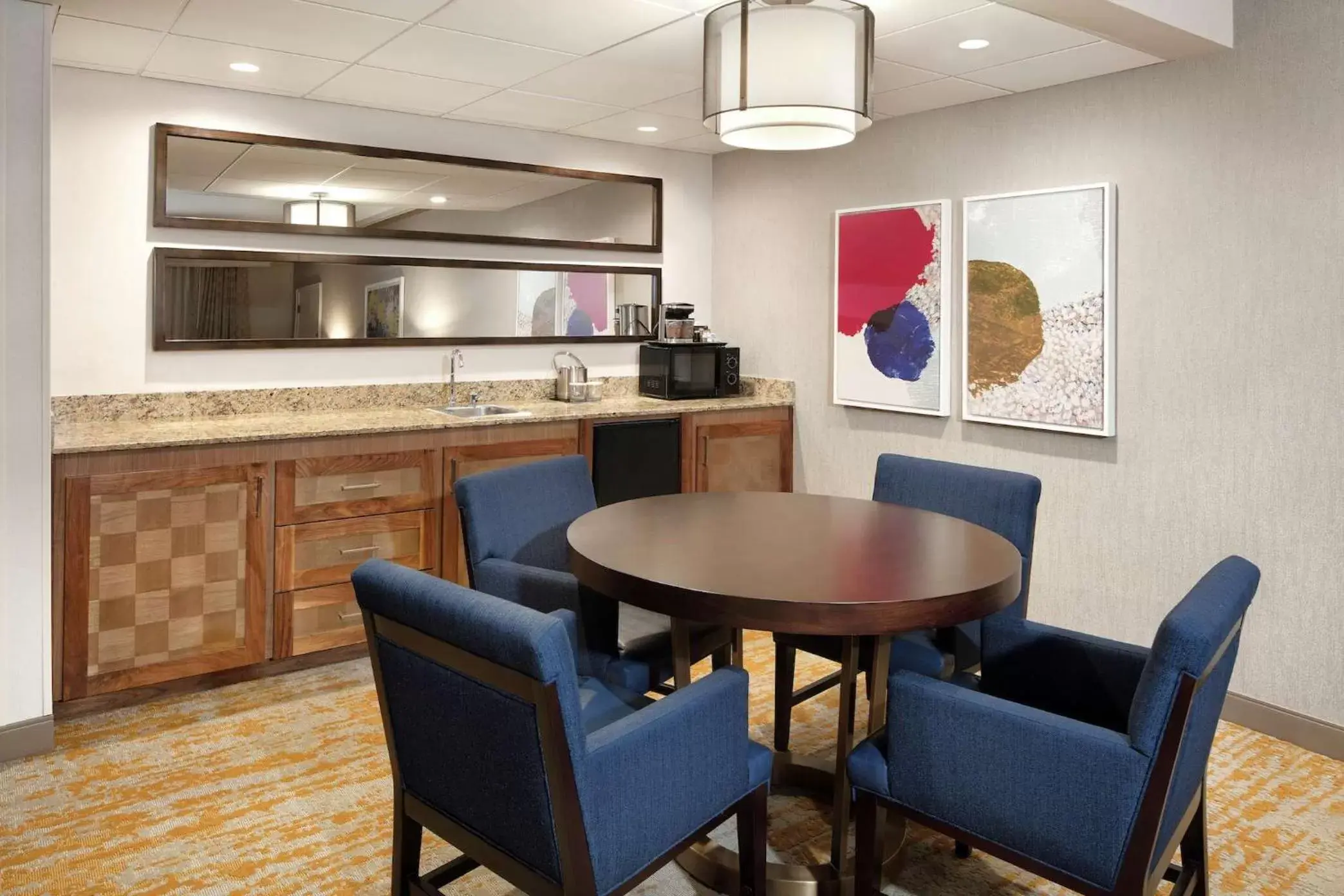 Other, Dining Area in DoubleTree by Hilton Ontario Airport