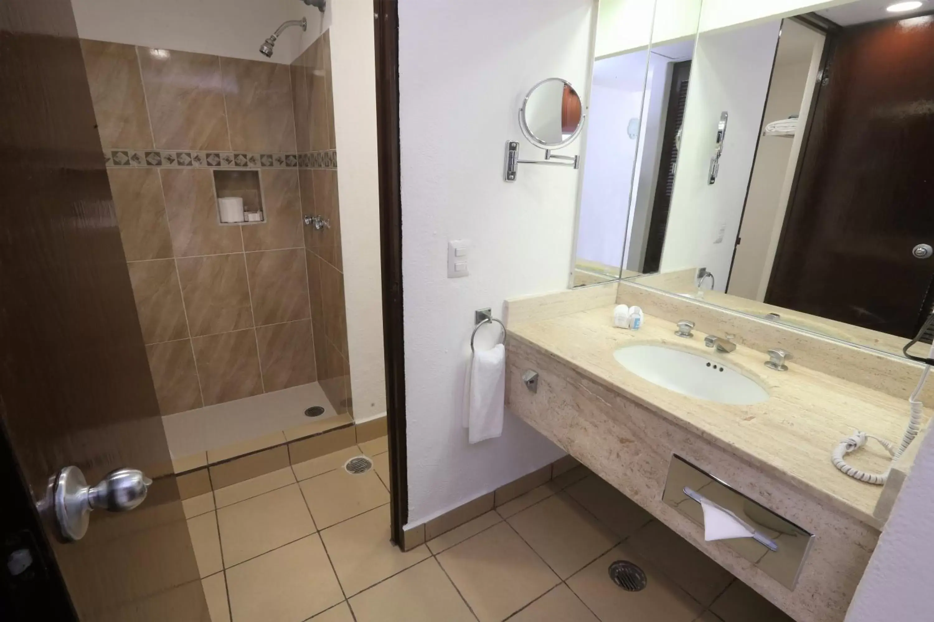 Bathroom in Cozumel Hotel & Resort Trademark Collection by Wyndham