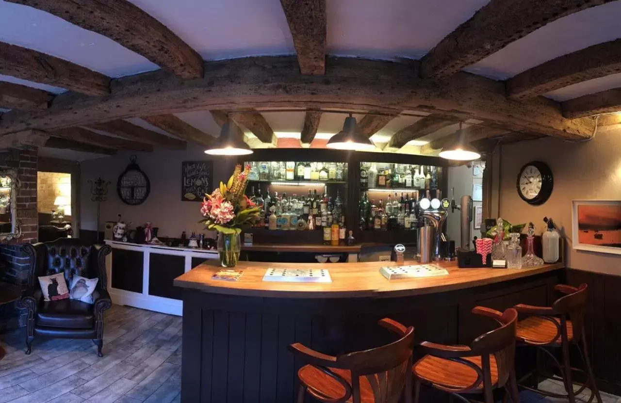 Lounge/Bar in Kingswell Hotel & Restaurant - Boutique Hotel