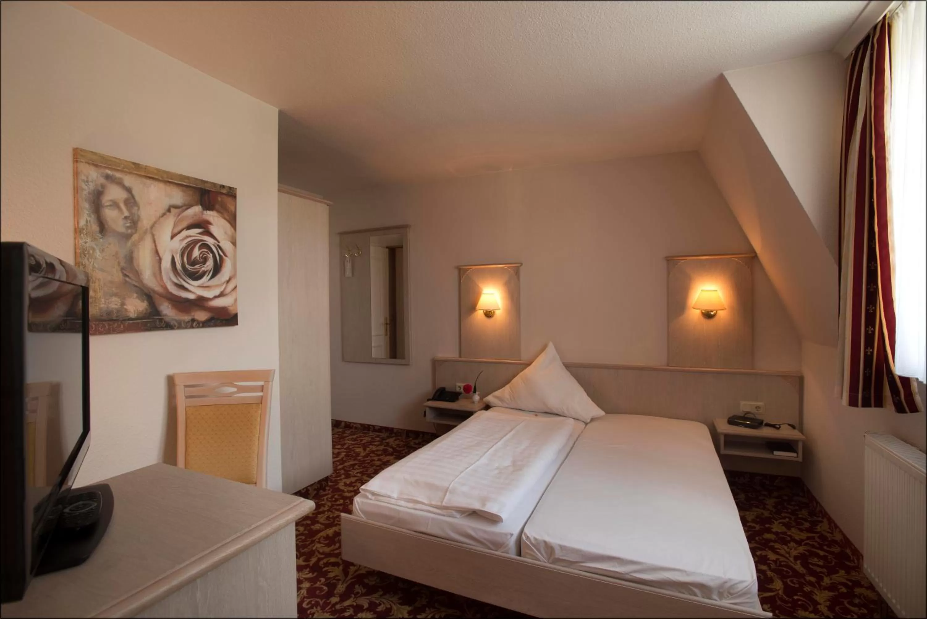 Photo of the whole room, Bed in Villa Antonia