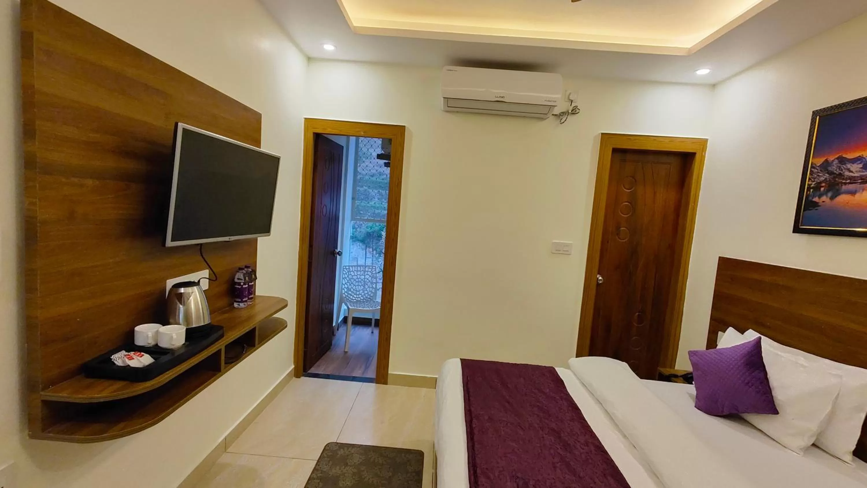 Bed in Perfectstayz Value Forest Valley Near Waterfall