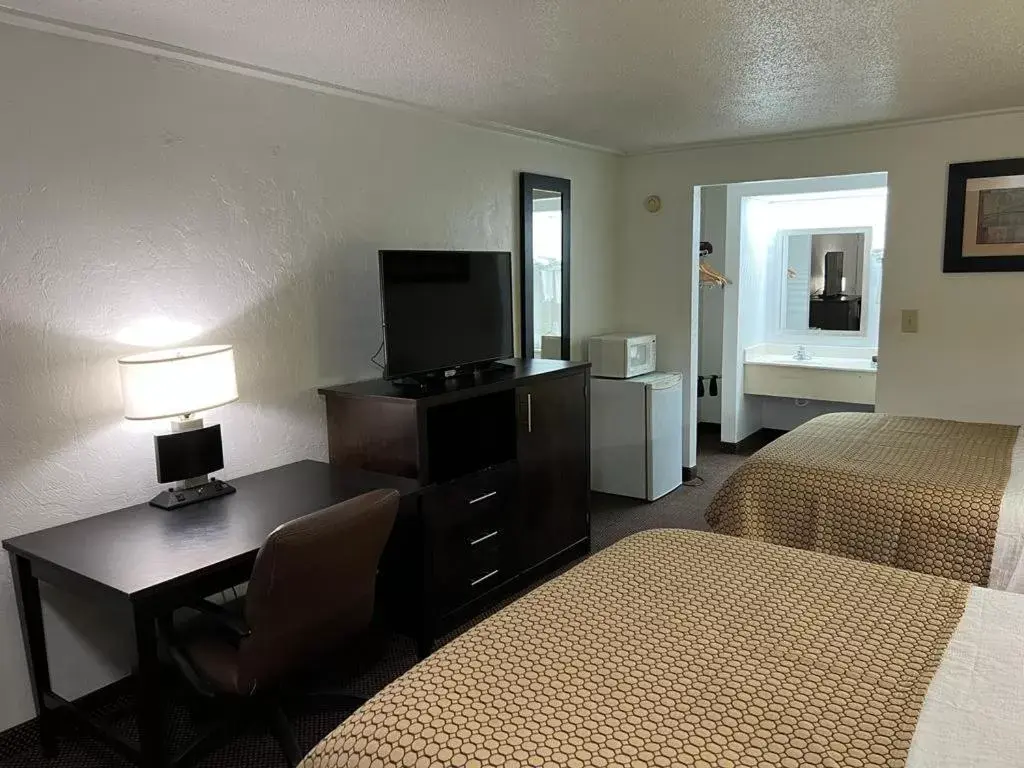 Bed in Driftwood Inn - Lake City Bed in Driftwood Inn - Lake City