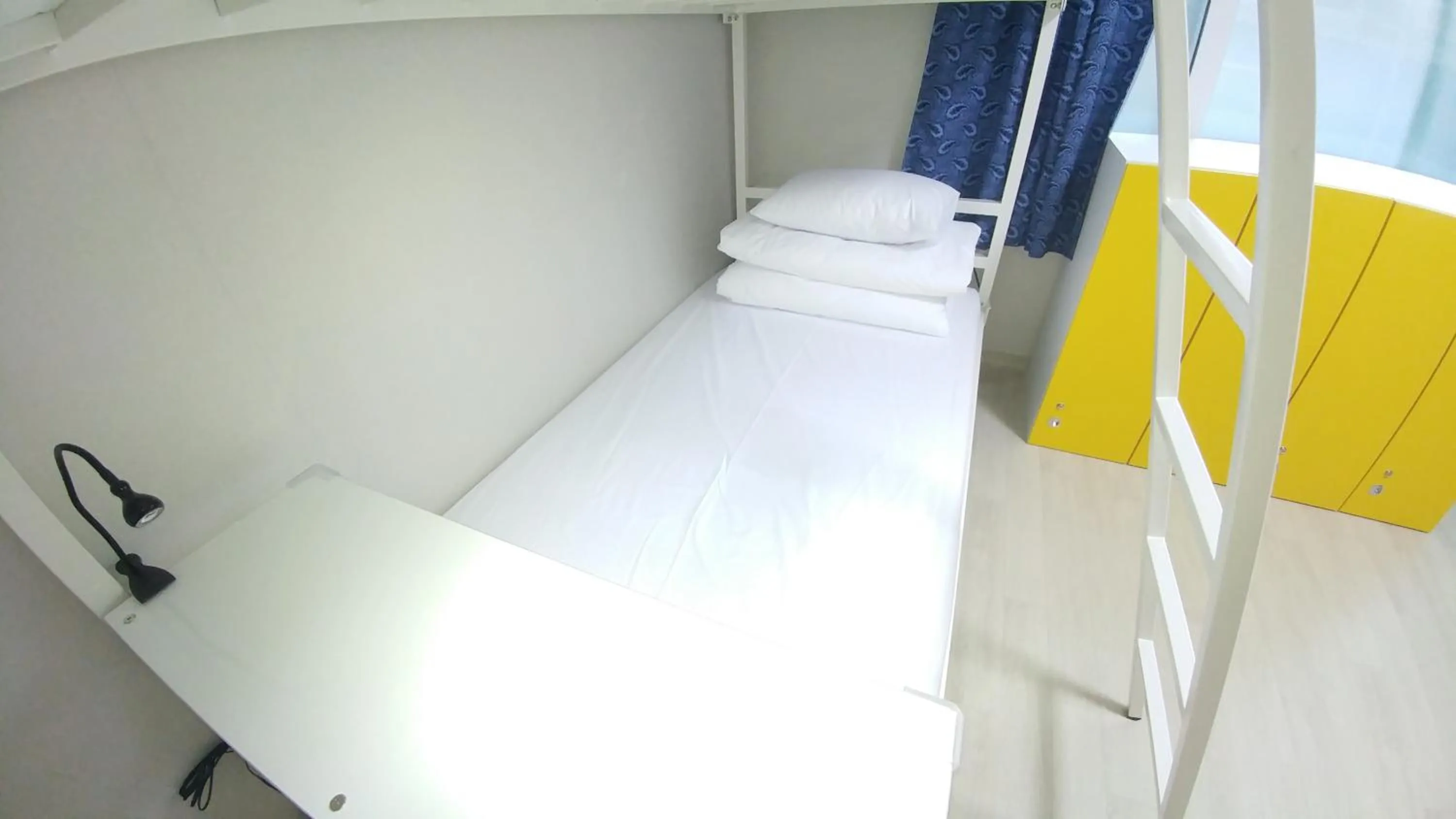 Bedroom, Bed in Hause Itaewon
