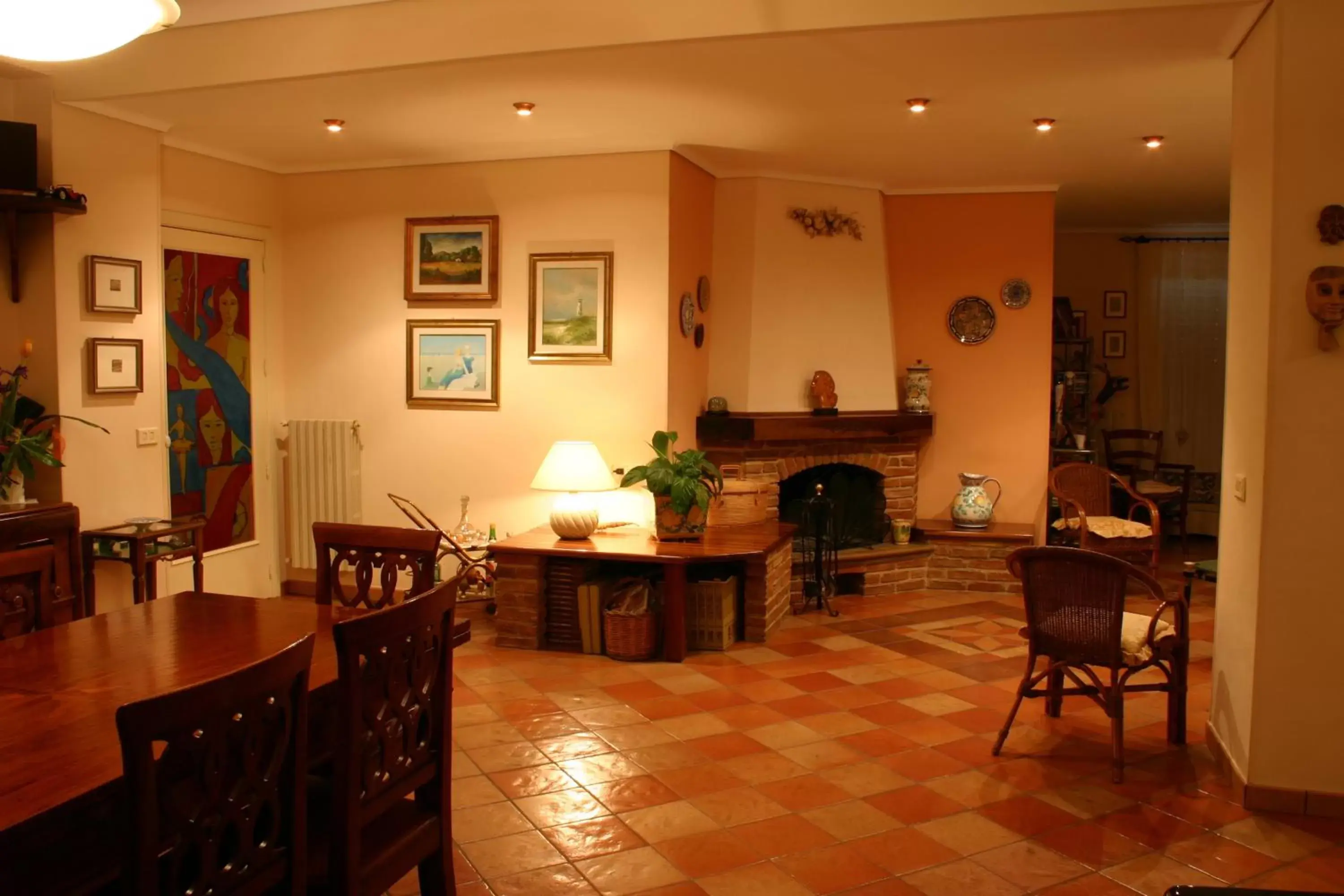 Living room, Restaurant/Places to Eat in Giogaia