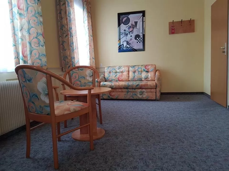 Photo of the whole room in Traube Hotel Oeffingen